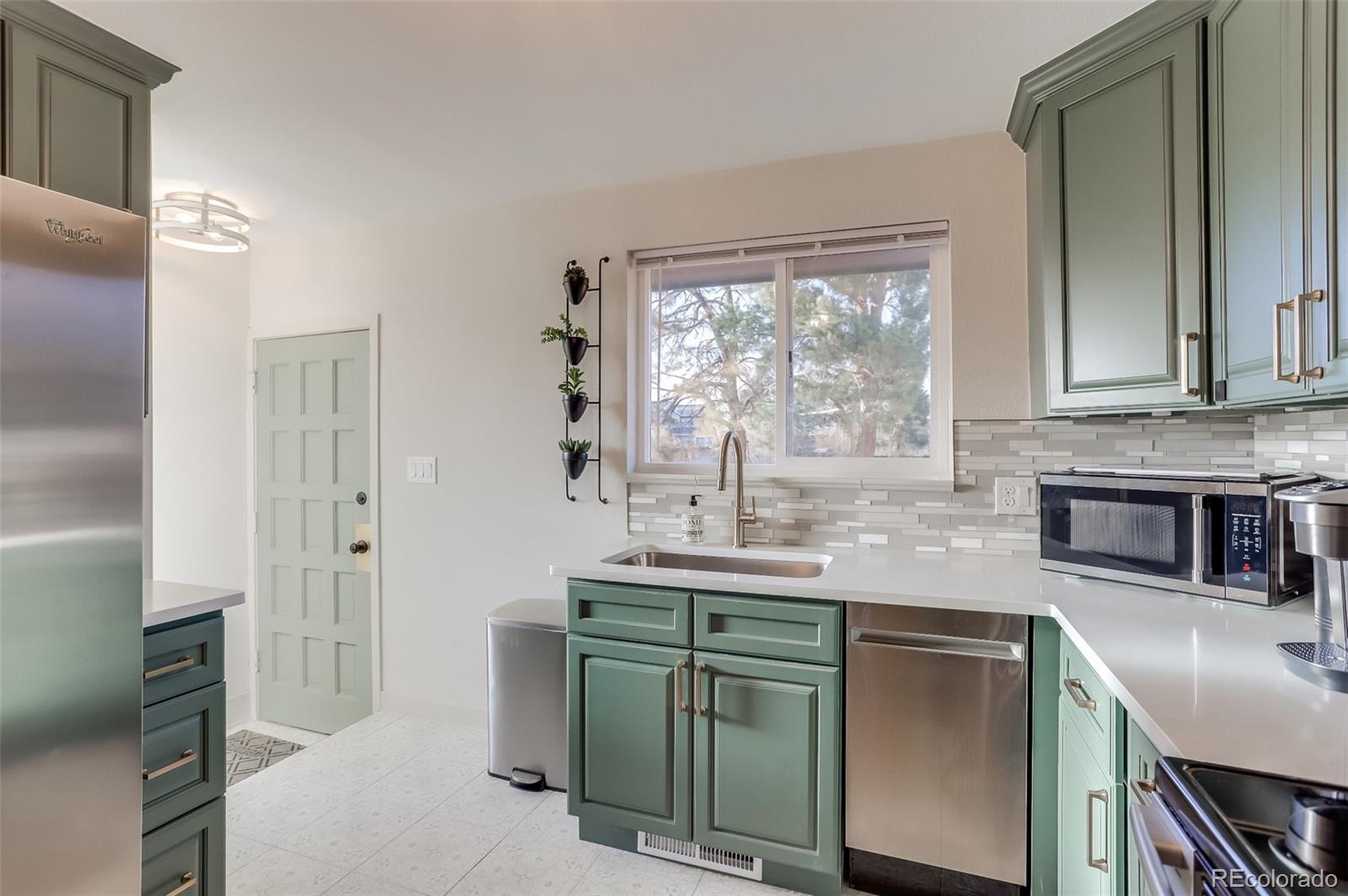 MLS Image #14 for 2381 w 57th avenue,denver, Colorado