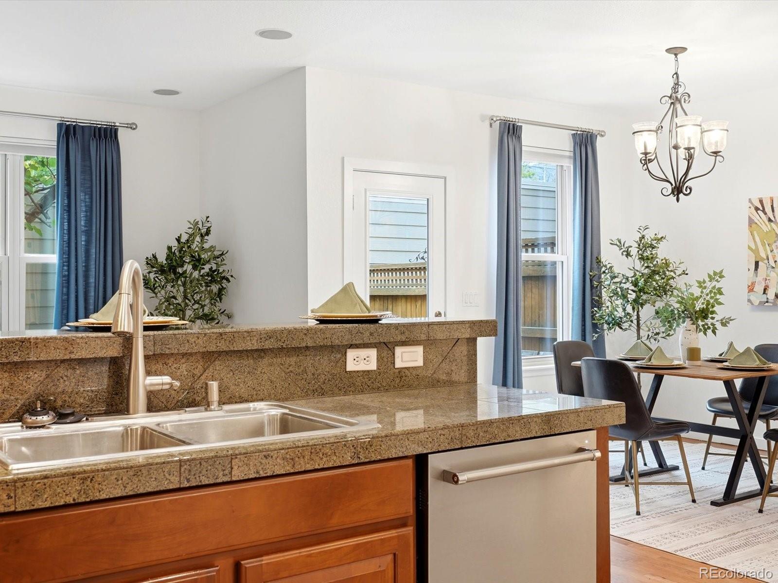 MLS Image #10 for 2816  syracuse court ,denver, Colorado