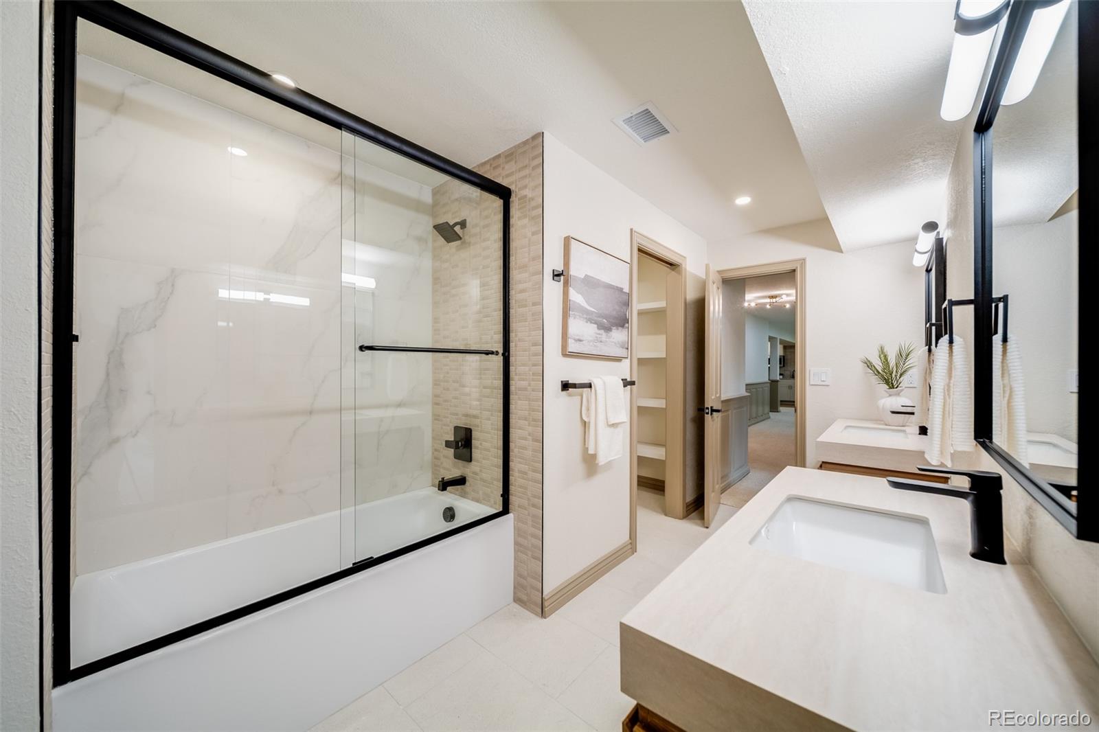 MLS Image #46 for 6033 s bellaire way,centennial, Colorado