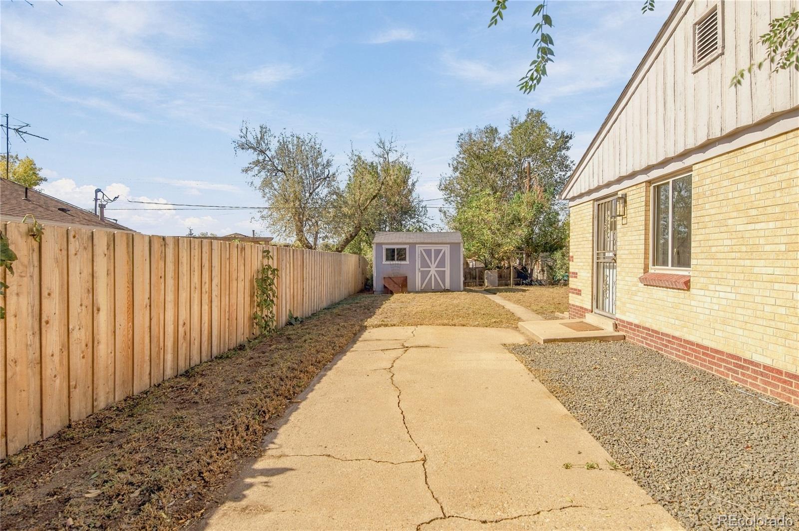 MLS Image #13 for 1385 s alcott street,denver, Colorado