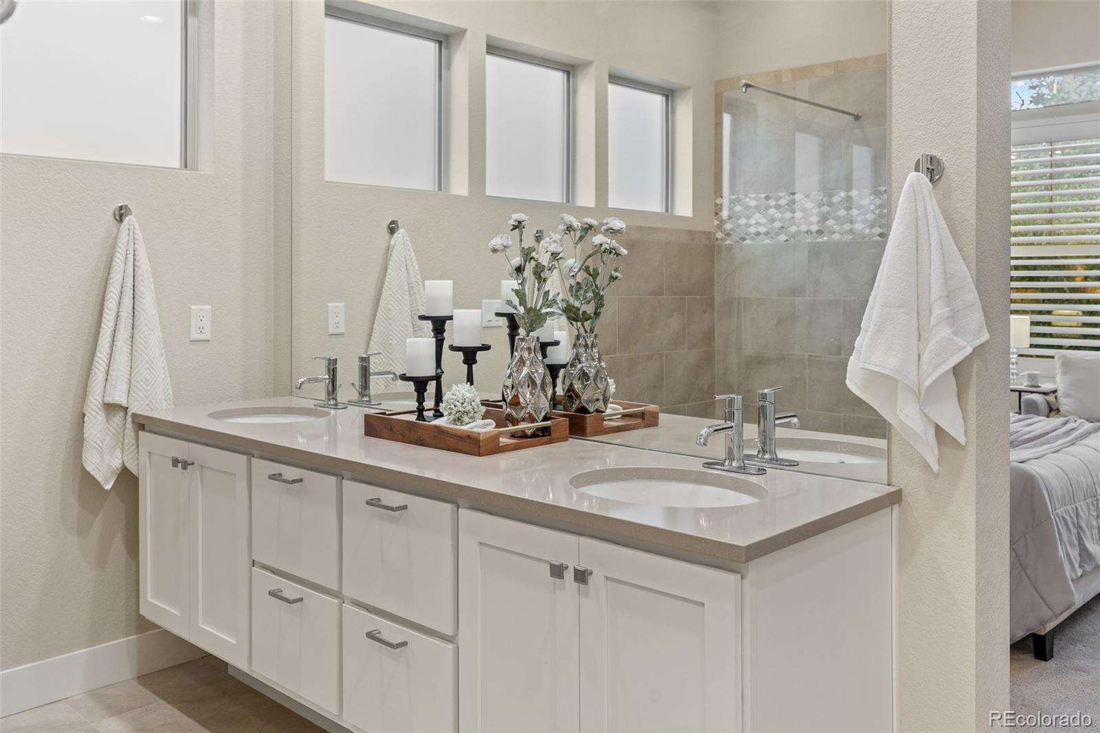 MLS Image #15 for 7024 s buchanan court,aurora, Colorado
