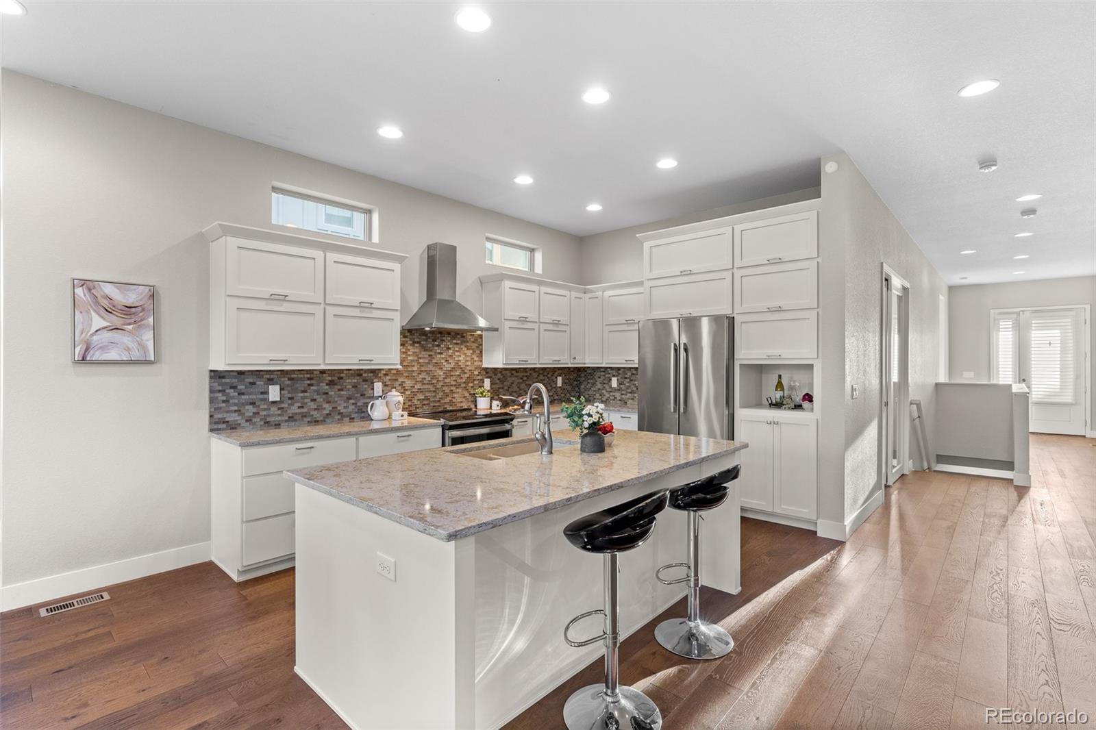 MLS Image #5 for 7024 s buchanan court,aurora, Colorado