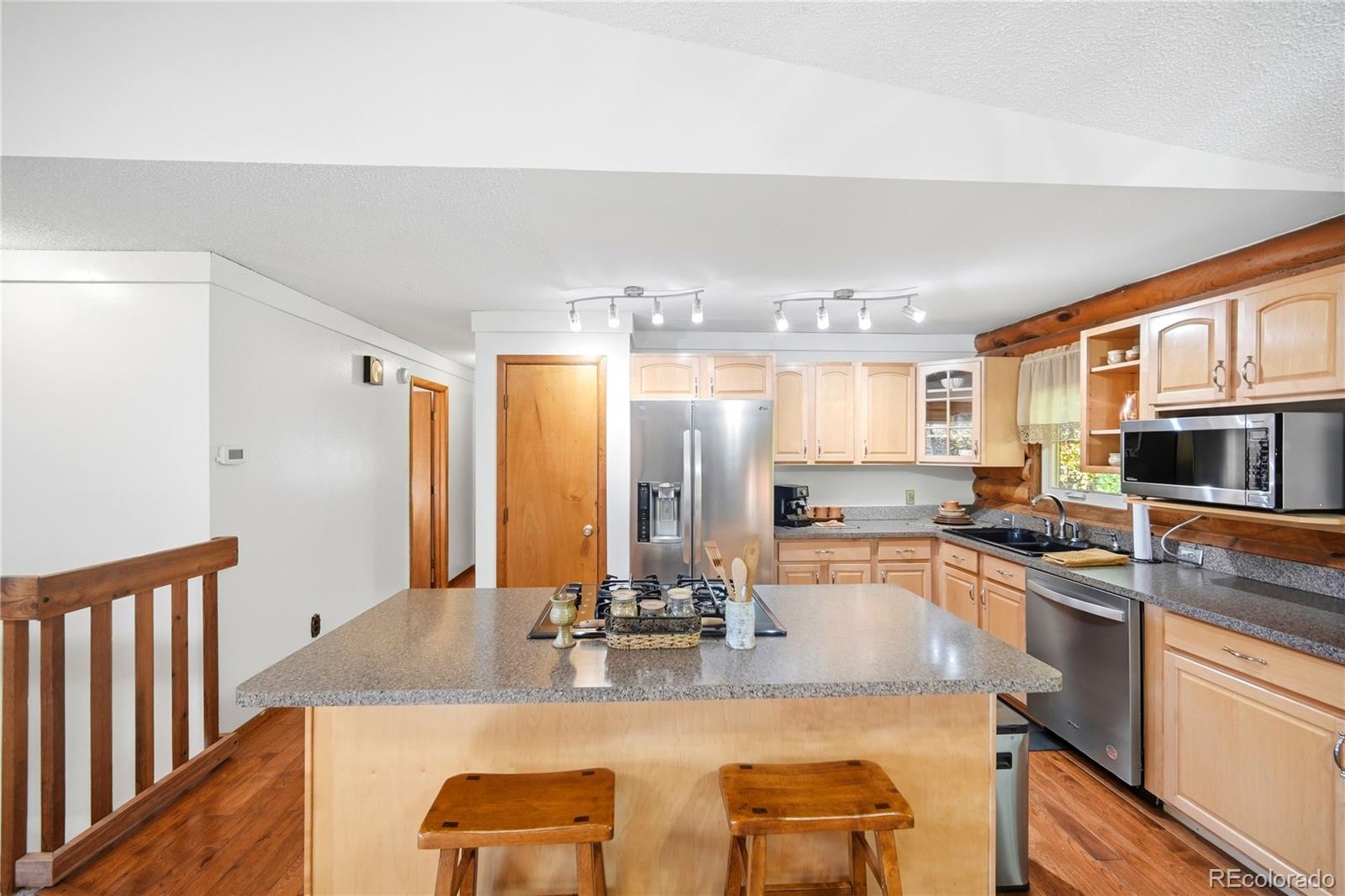 MLS Image #10 for 528  wall street,palmer lake, Colorado
