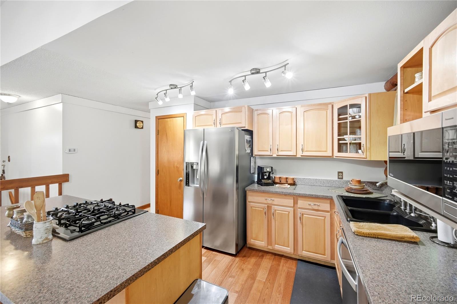 MLS Image #9 for 528  wall street,palmer lake, Colorado