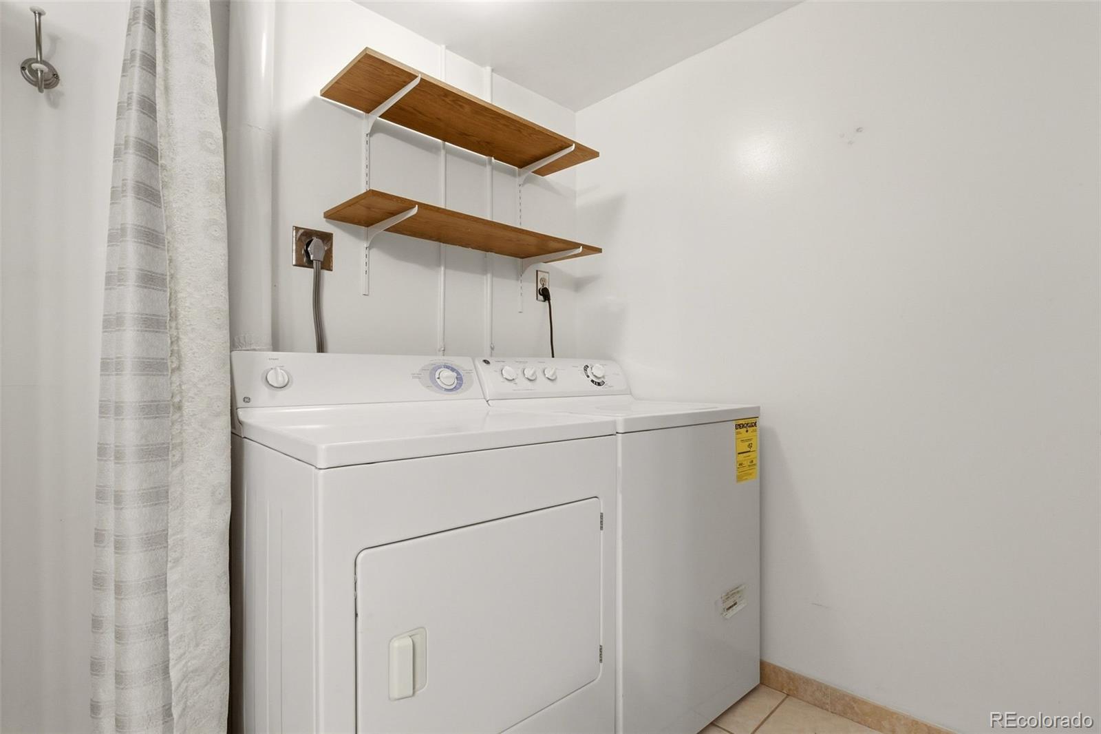 MLS Image #19 for 15018 e columbia drive,aurora, Colorado