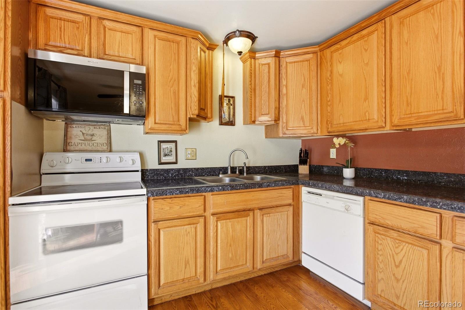 MLS Image #7 for 15018 e columbia drive,aurora, Colorado