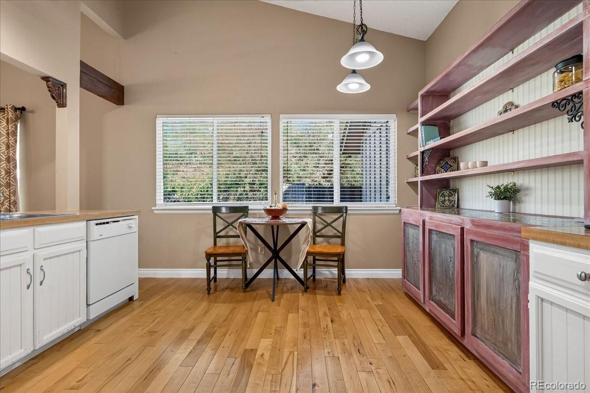 MLS Image #3 for 5539 s yampa court,centennial, Colorado