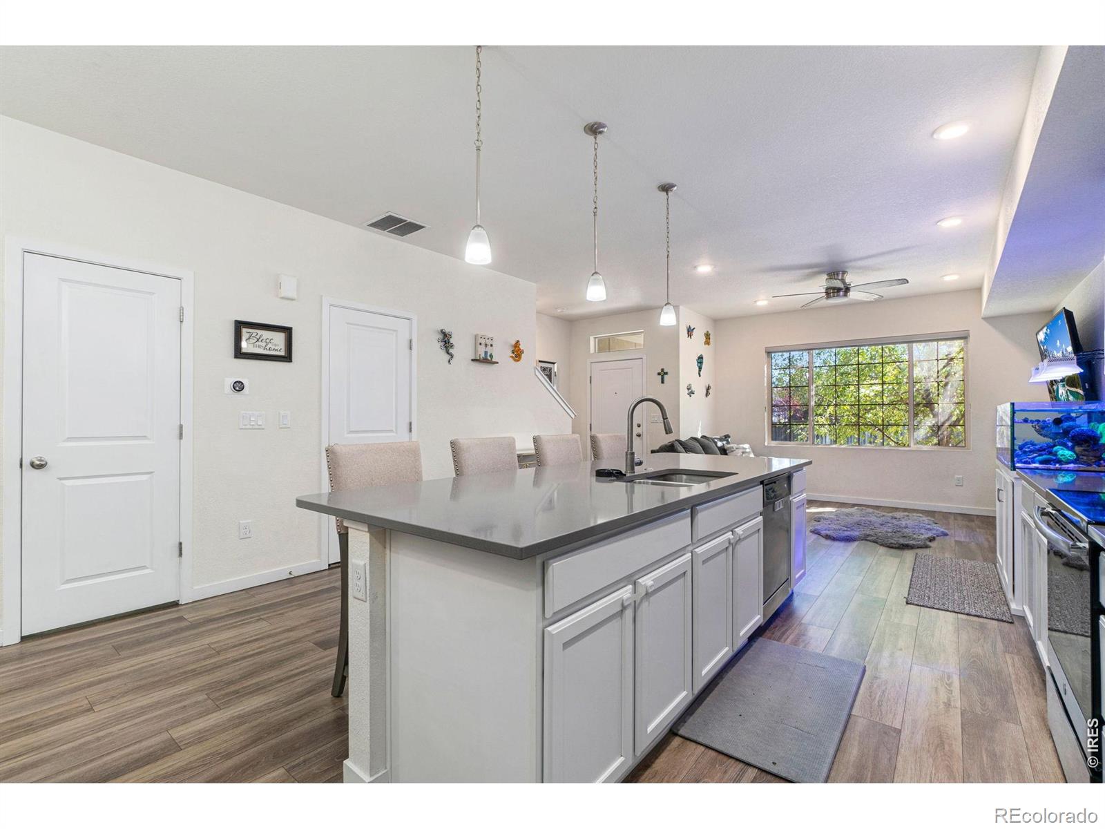 MLS Image #12 for 857 e 98th avenue,thornton, Colorado