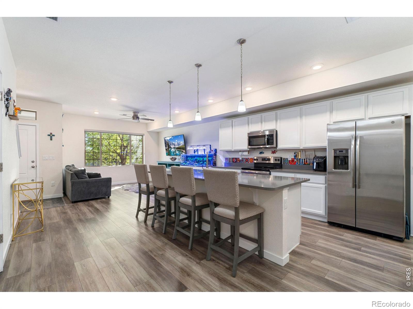 MLS Image #2 for 857 e 98th avenue,thornton, Colorado
