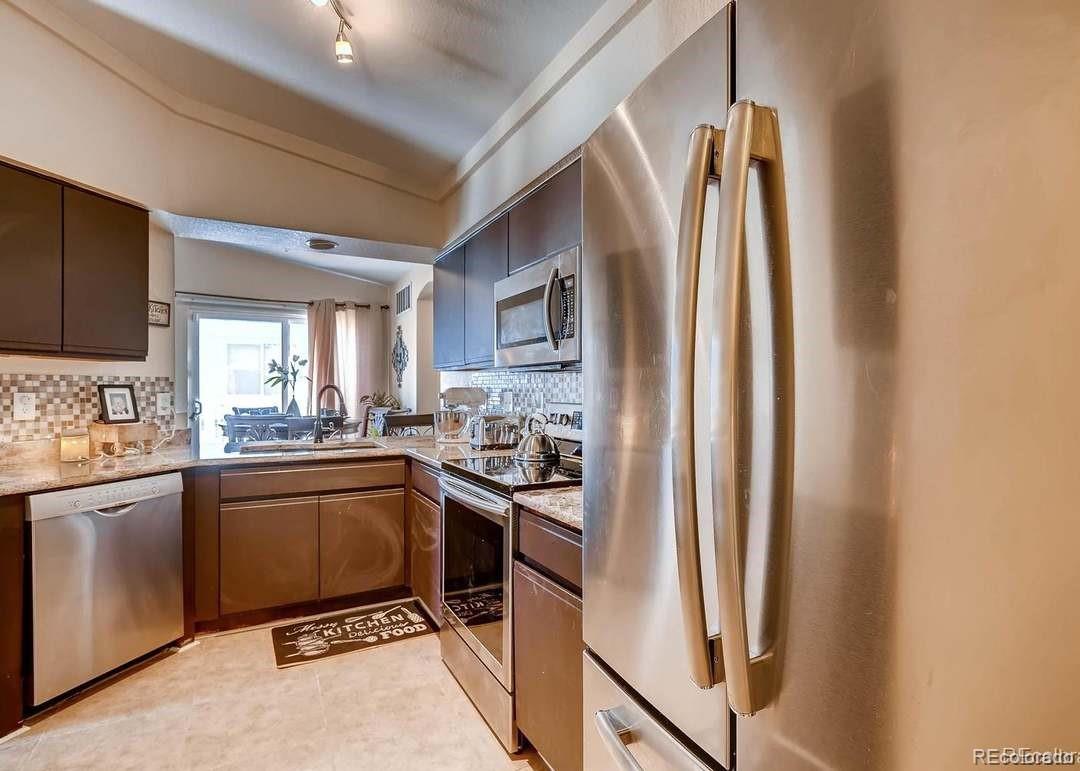MLS Image #10 for 21551 e 46th avenue,denver, Colorado
