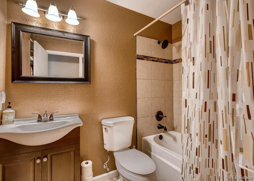 MLS Image #8 for 21551 e 46th avenue,denver, Colorado