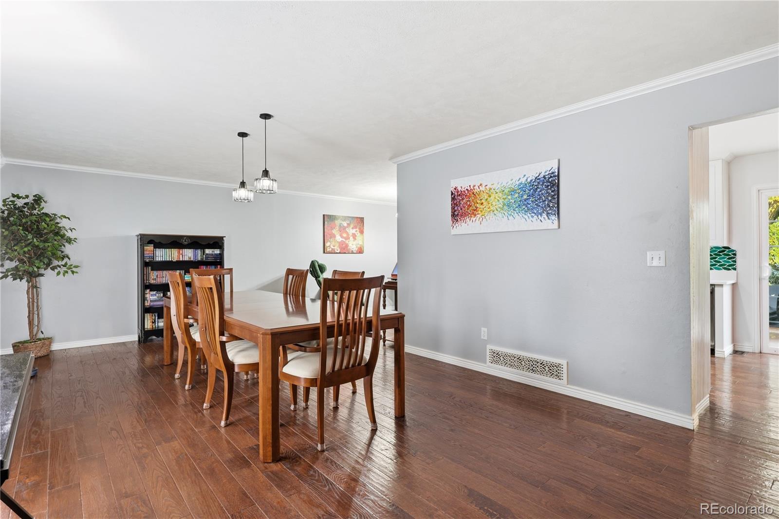 MLS Image #7 for 6851 s forest street,centennial, Colorado