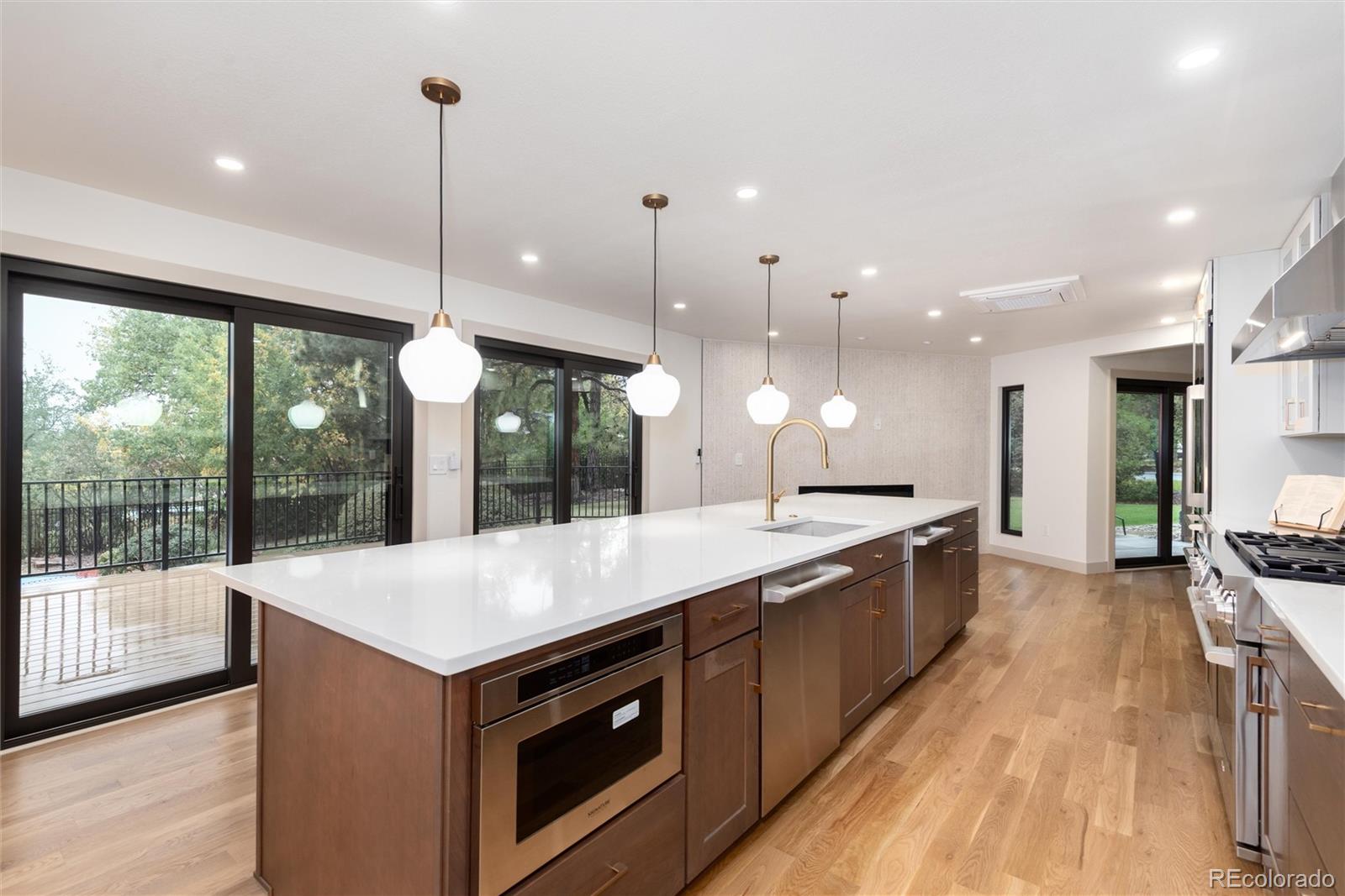 MLS Image #11 for 885  front range road,littleton, Colorado