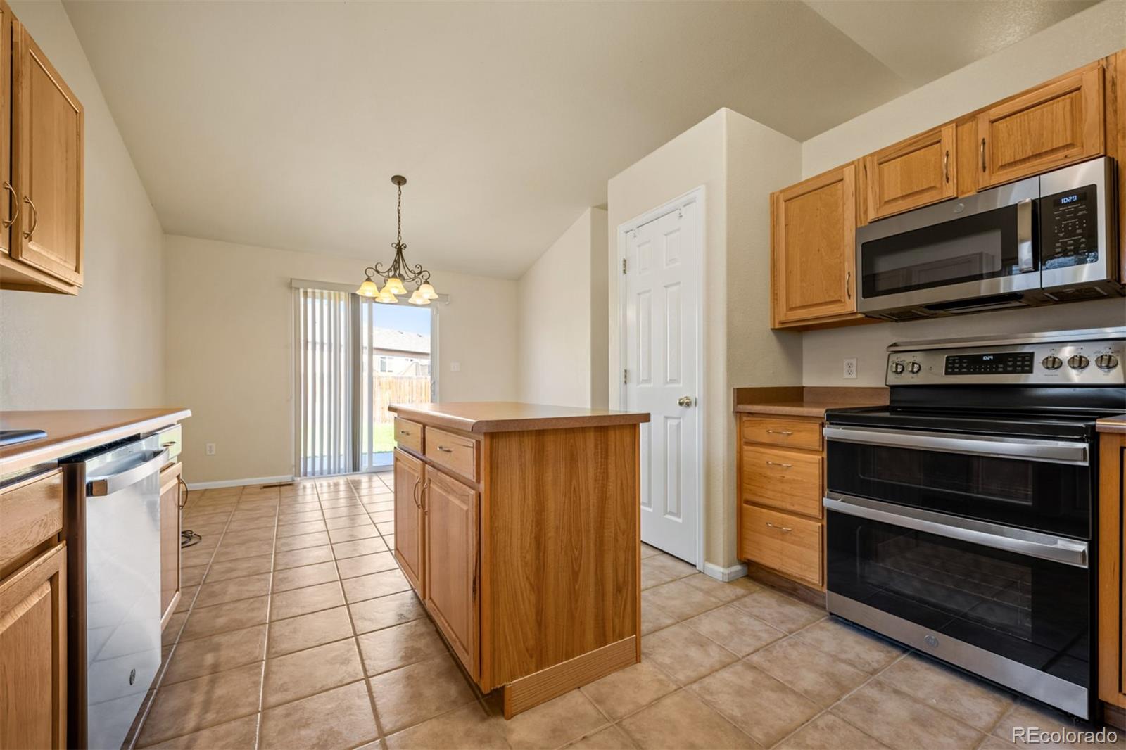 MLS Image #10 for 3433  raccoon lane,pueblo, Colorado