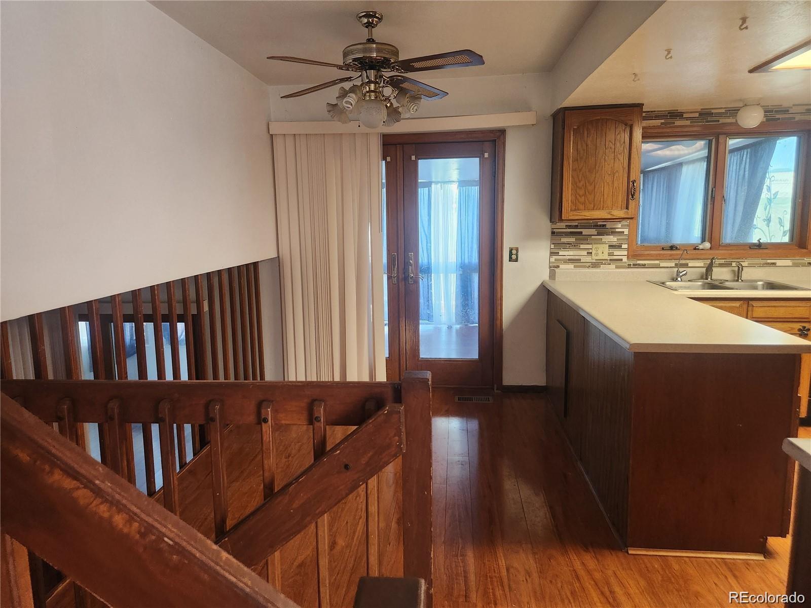 MLS Image #2 for 812 s ouray street,aurora, Colorado