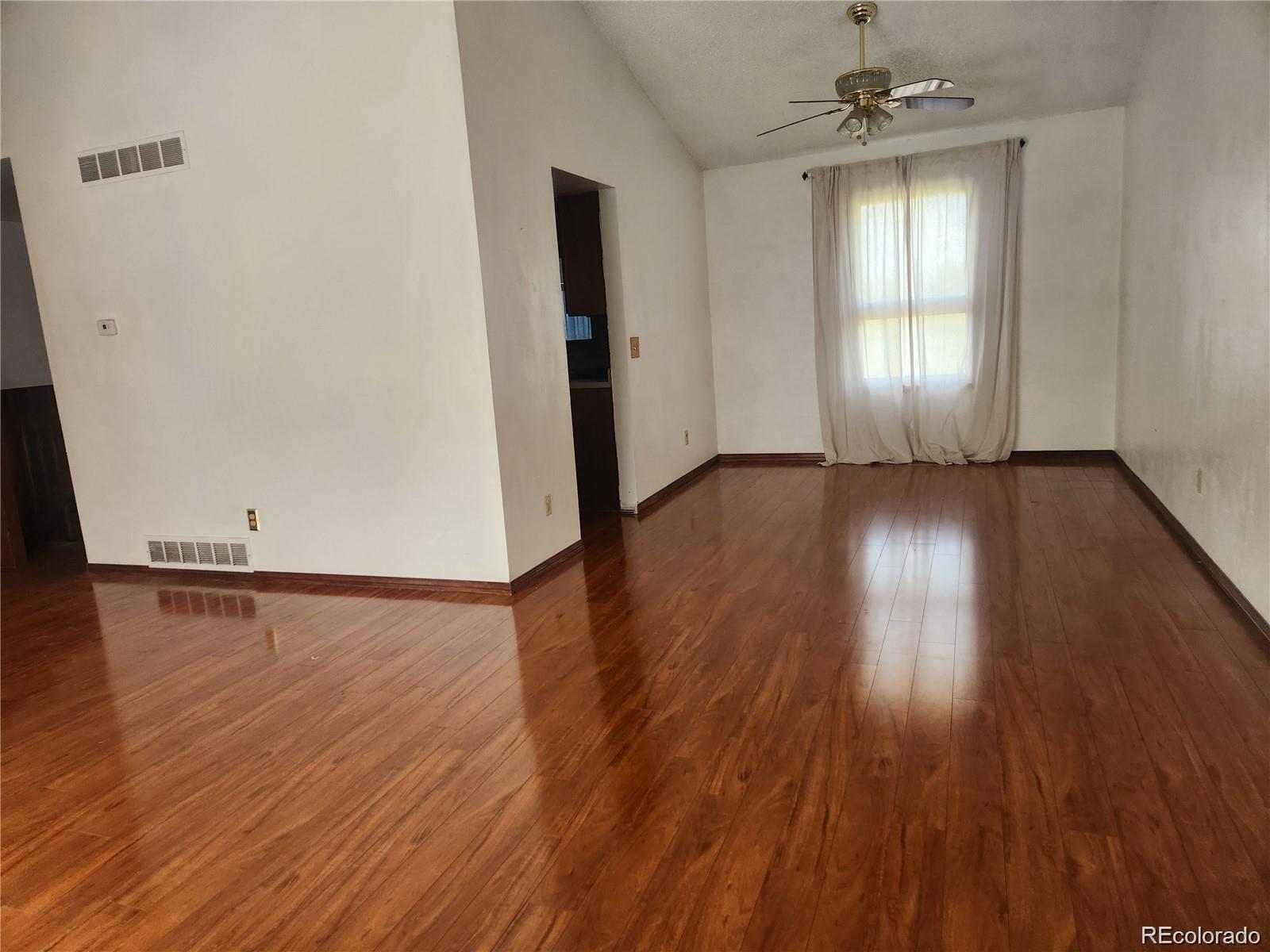 MLS Image #5 for 812 s ouray street,aurora, Colorado