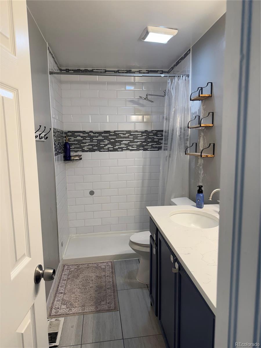 MLS Image #7 for 21172 e 45th avenue,denver, Colorado