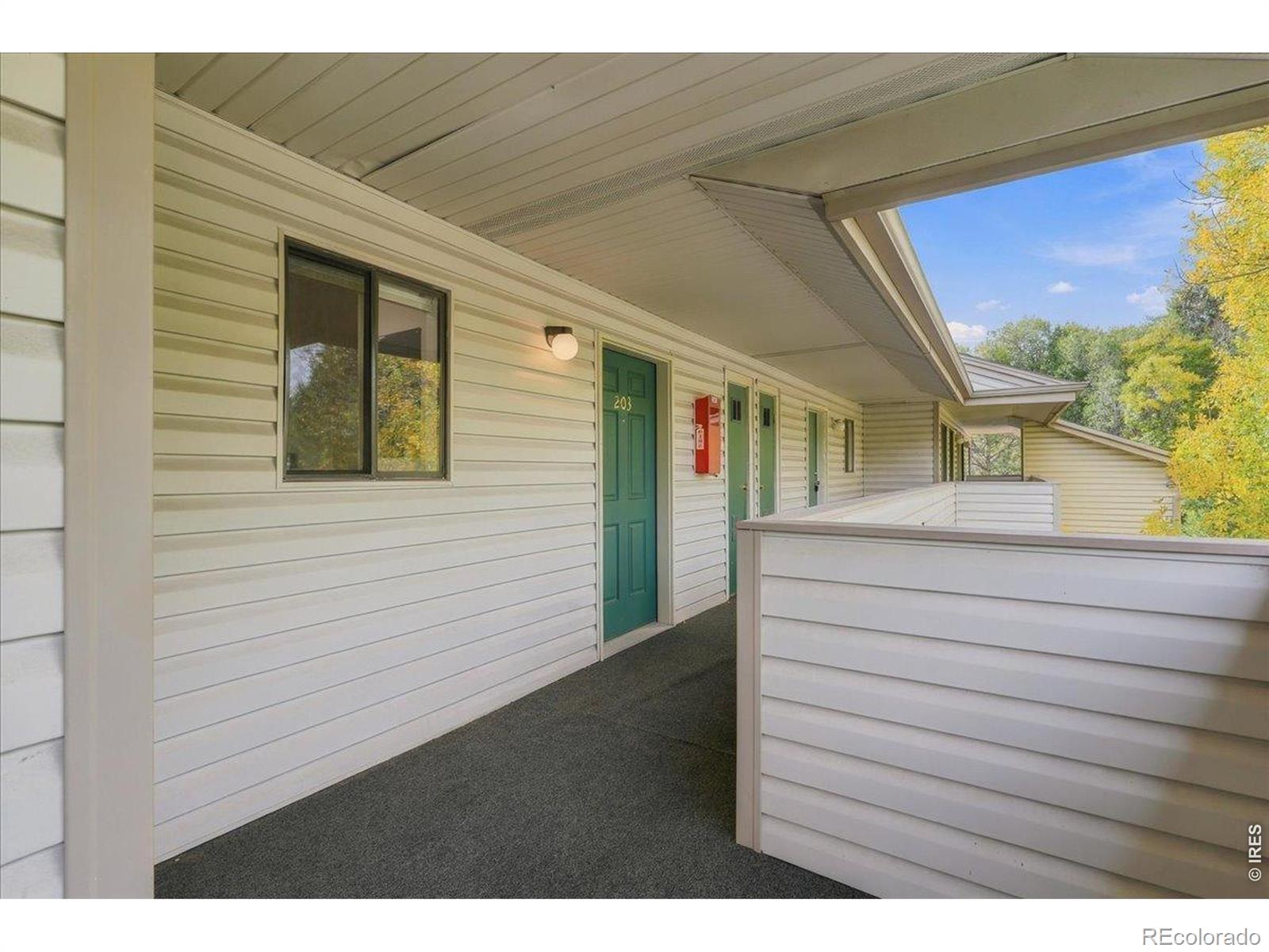 MLS Image #15 for 1705  heatheridge road,fort collins, Colorado