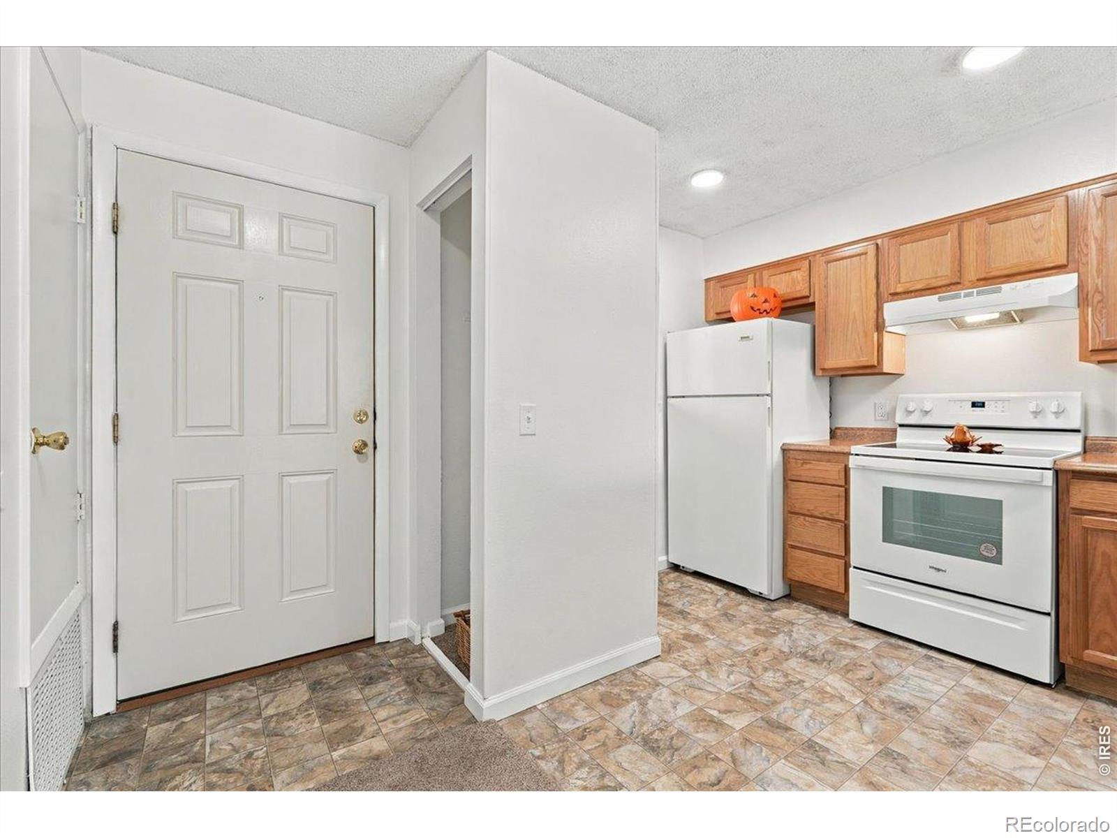 MLS Image #8 for 1705  heatheridge road,fort collins, Colorado