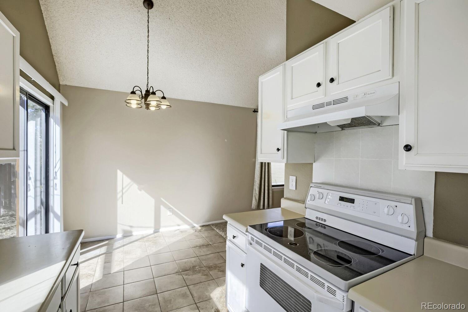 MLS Image #11 for 1021  townley circle,longmont, Colorado