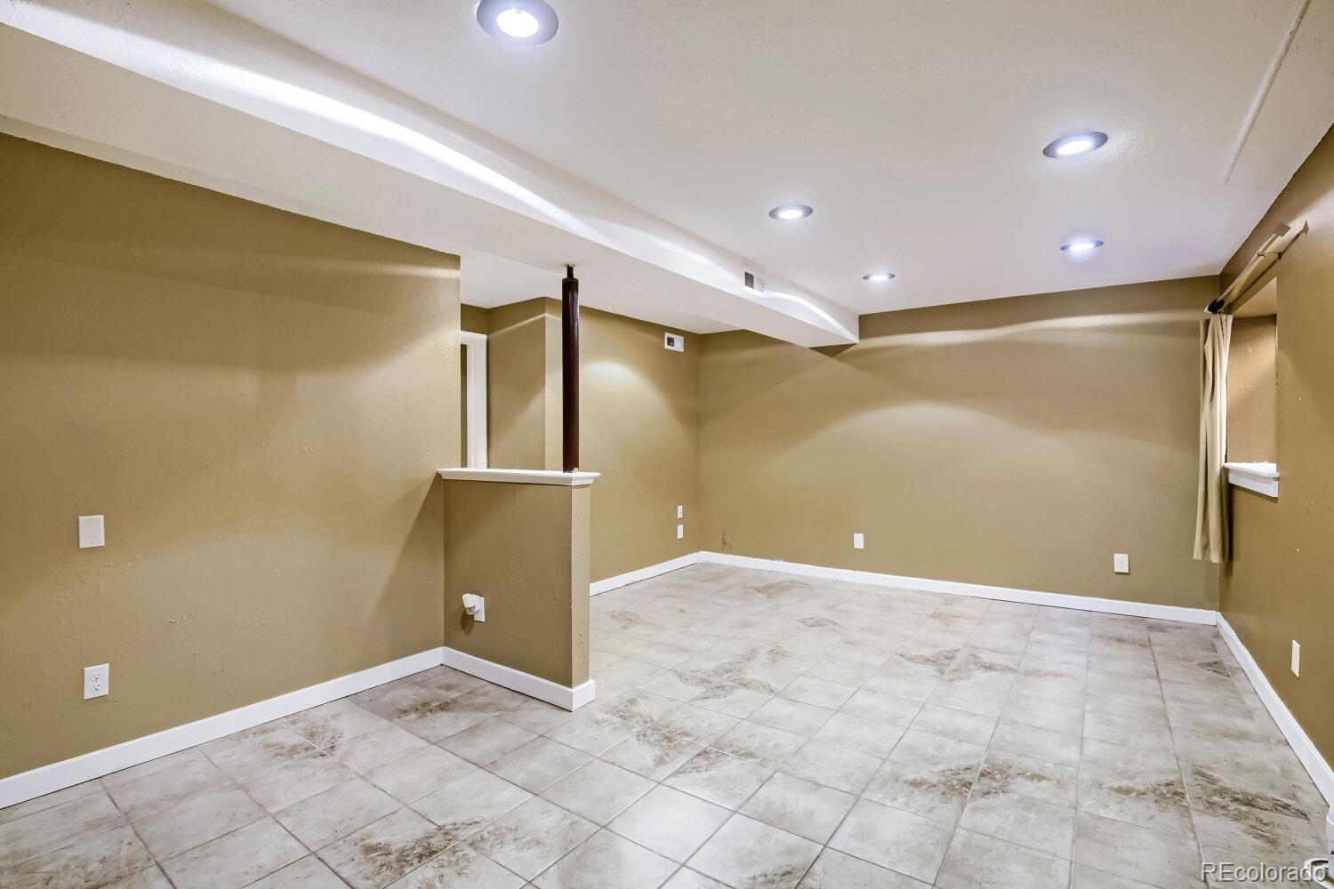 MLS Image #12 for 1021  townley circle,longmont, Colorado