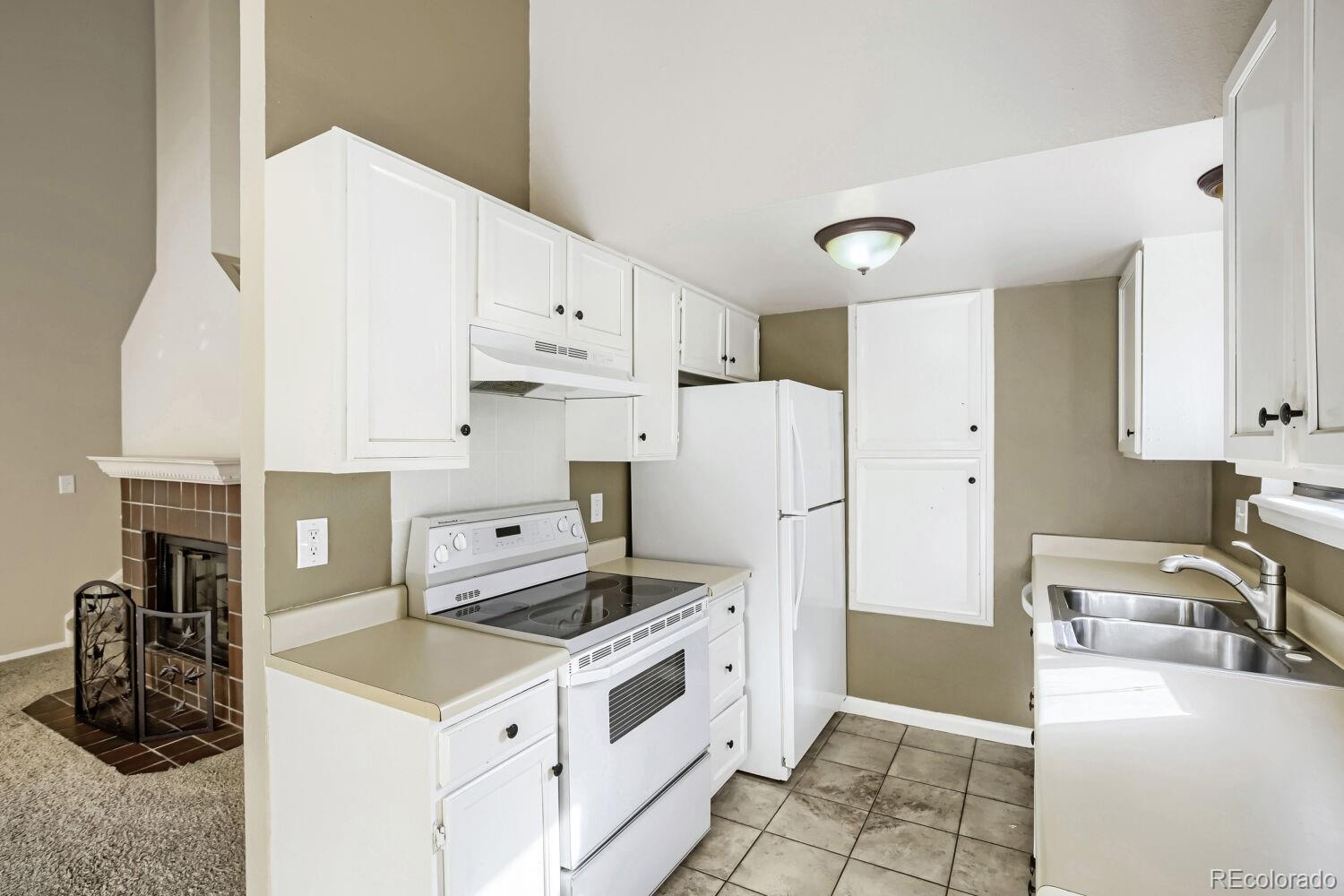 MLS Image #8 for 1021  townley circle,longmont, Colorado