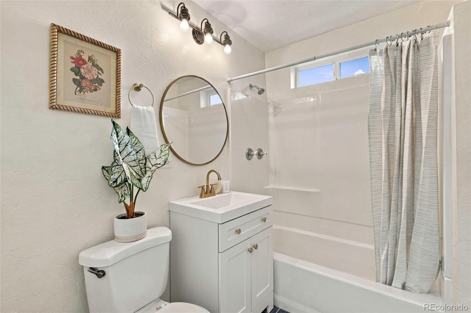 MLS Image #17 for 1370 s ivy way,denver, Colorado