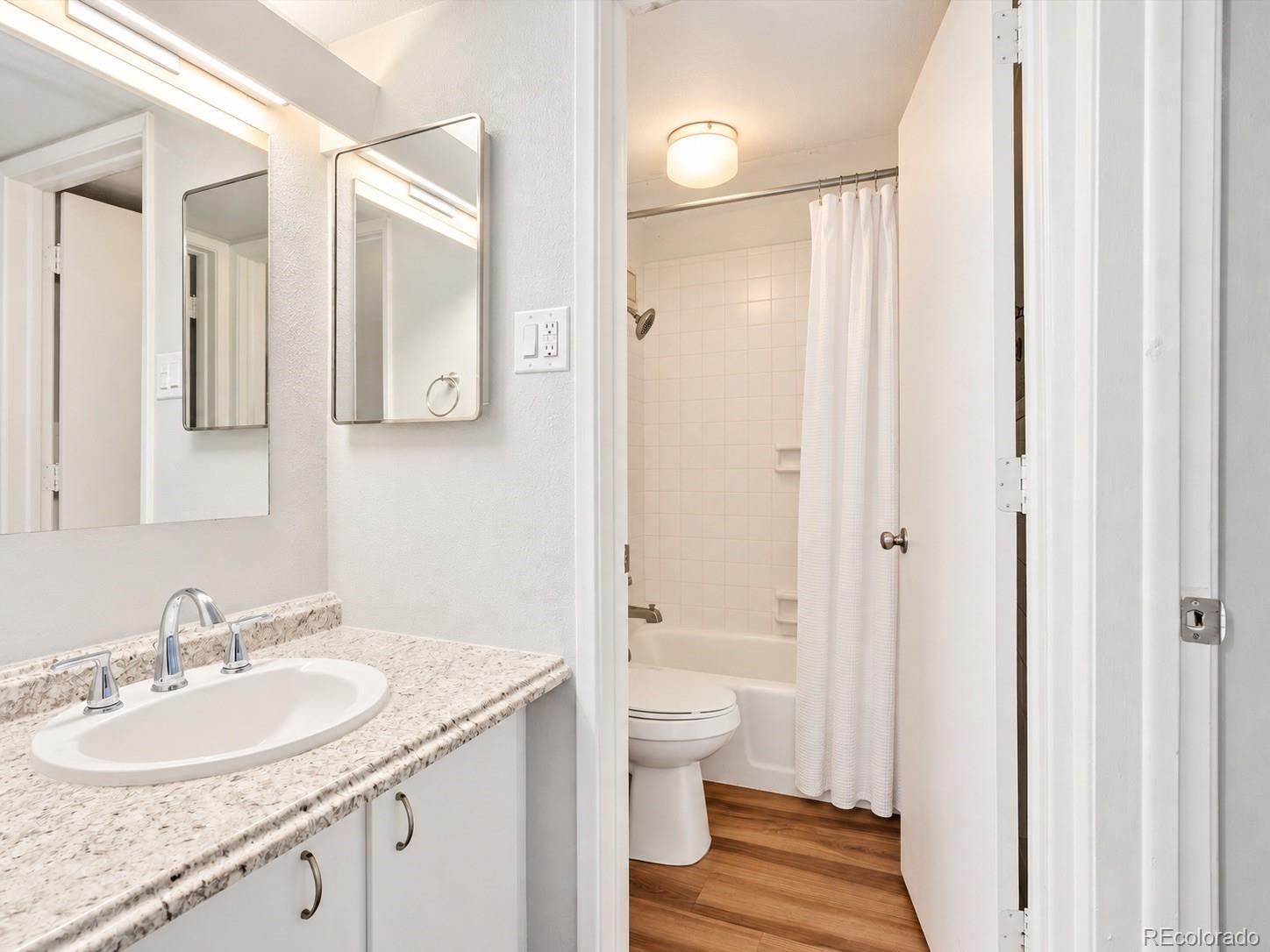 MLS Image #11 for 1020  15th street,denver, Colorado