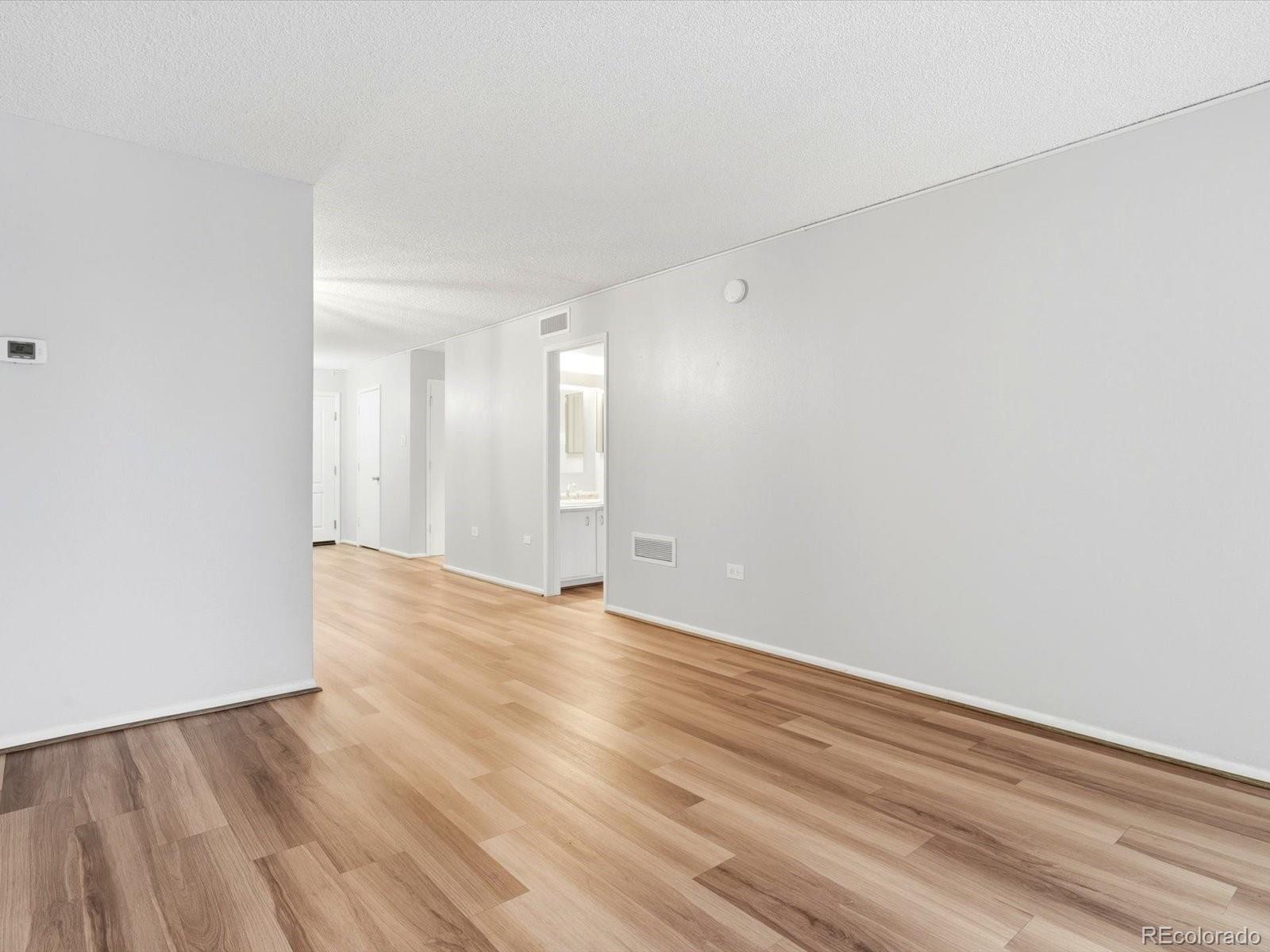 MLS Image #6 for 1020  15th street,denver, Colorado