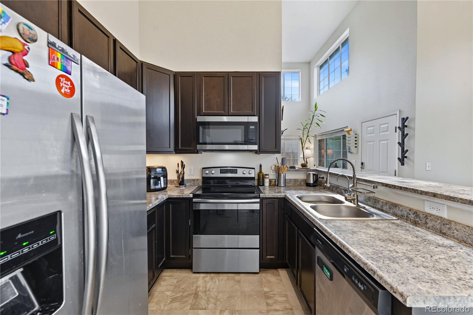 MLS Image #10 for 1315 s chambers road,aurora, Colorado