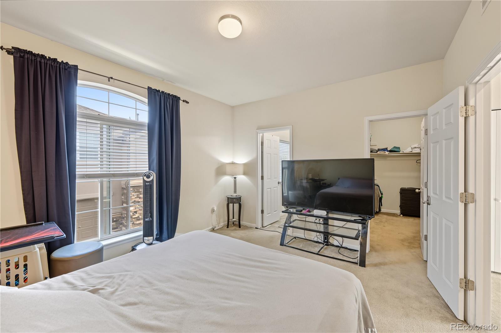 MLS Image #16 for 1315 s chambers road,aurora, Colorado