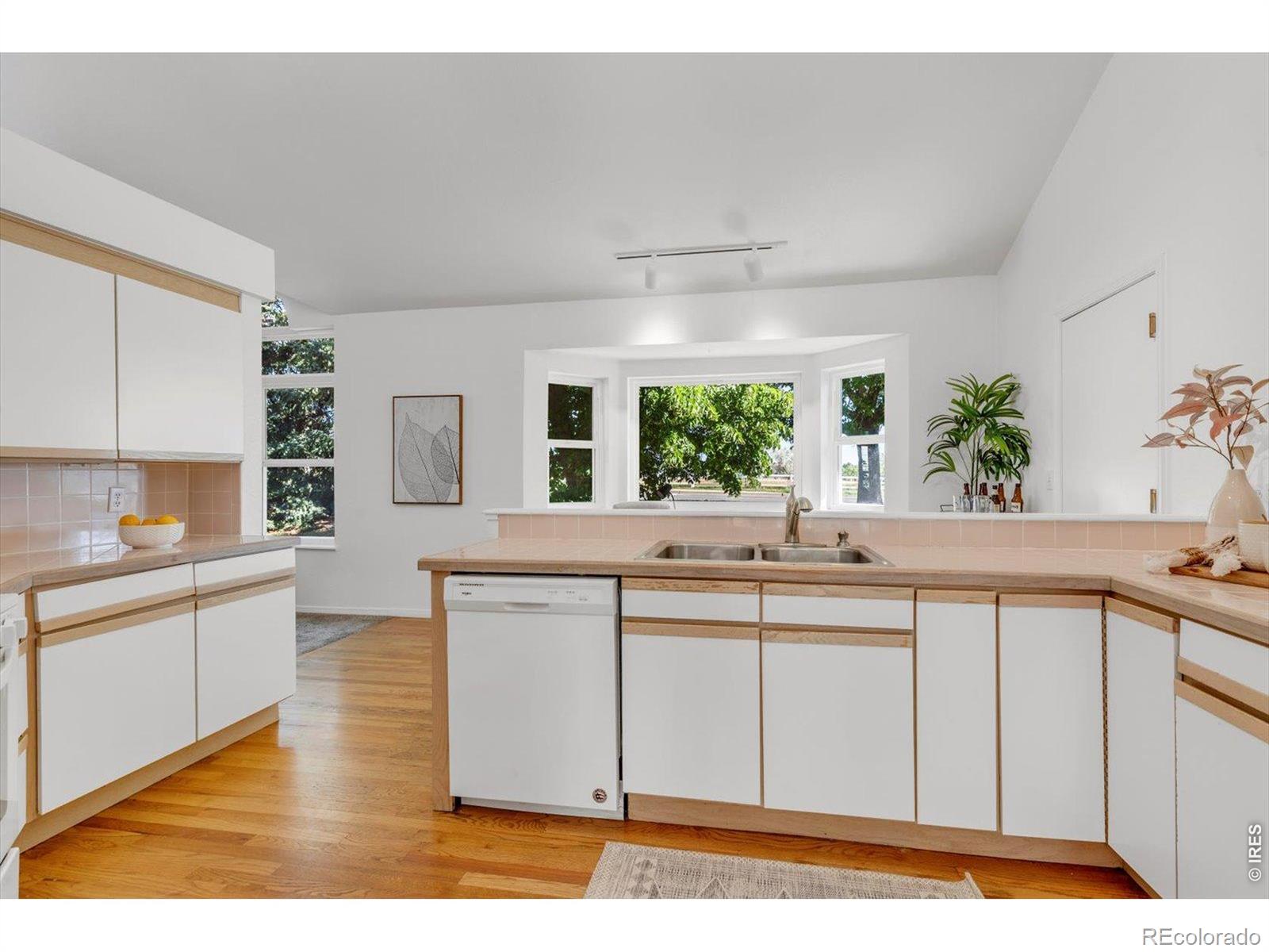 MLS Image #38 for 101  fairfield lane,louisville, Colorado