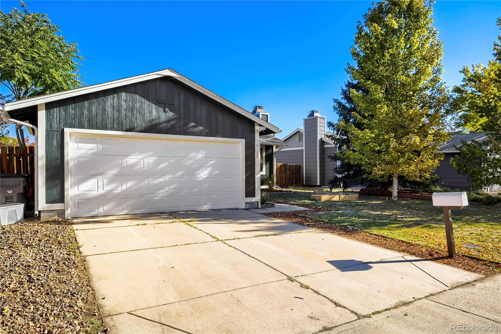 MLS Image #3 for 16129 e oxford drive,aurora, Colorado