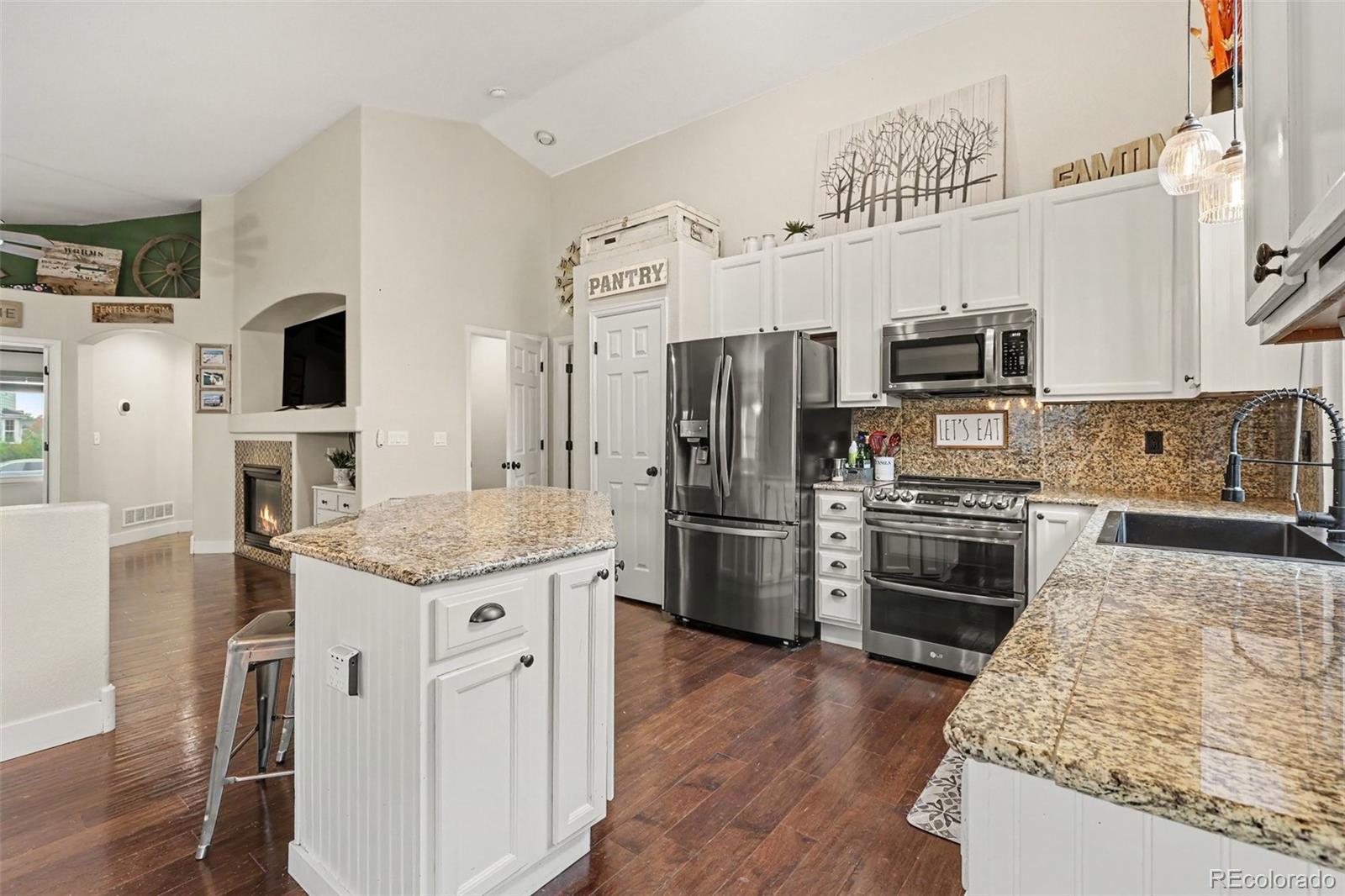 MLS Image #4 for 2151  indian paintbrush way,erie, Colorado