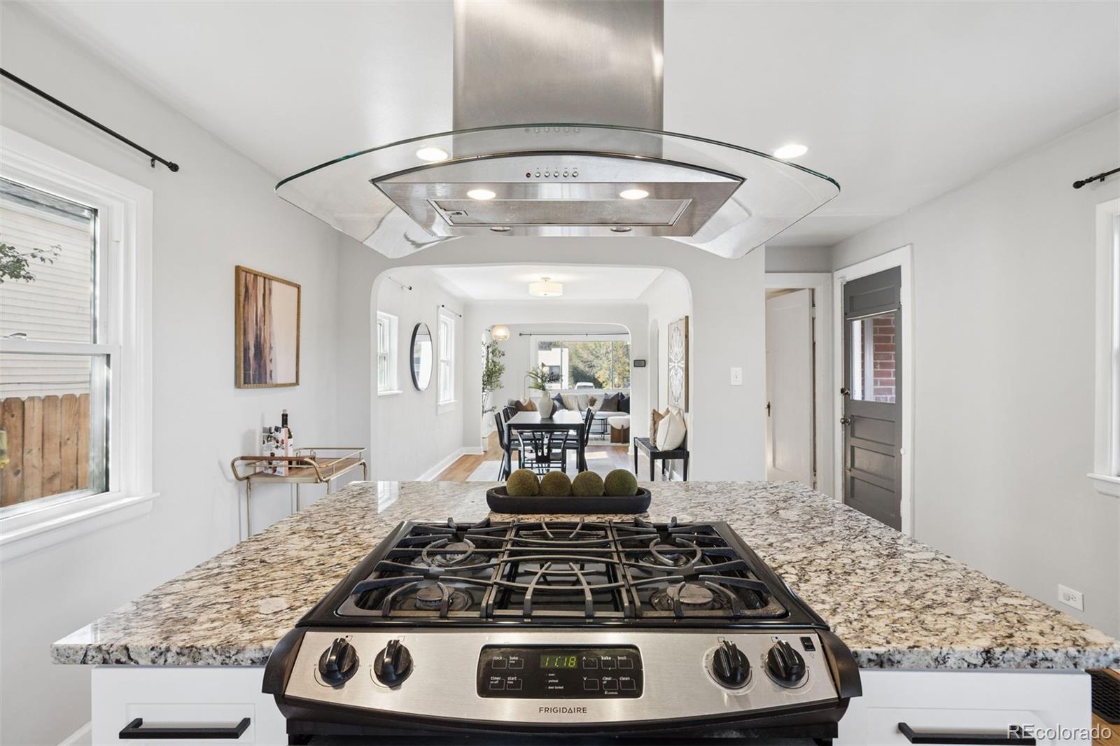 MLS Image #13 for 3564 s bannock street,englewood, Colorado