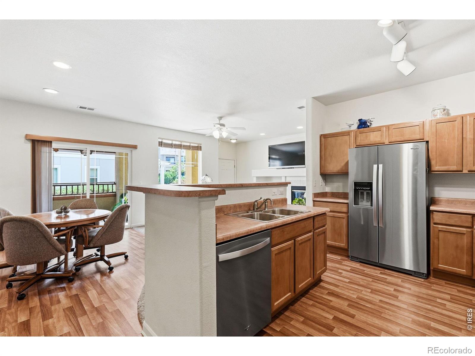 MLS Image #4 for 837 e 98th avenue,thornton, Colorado