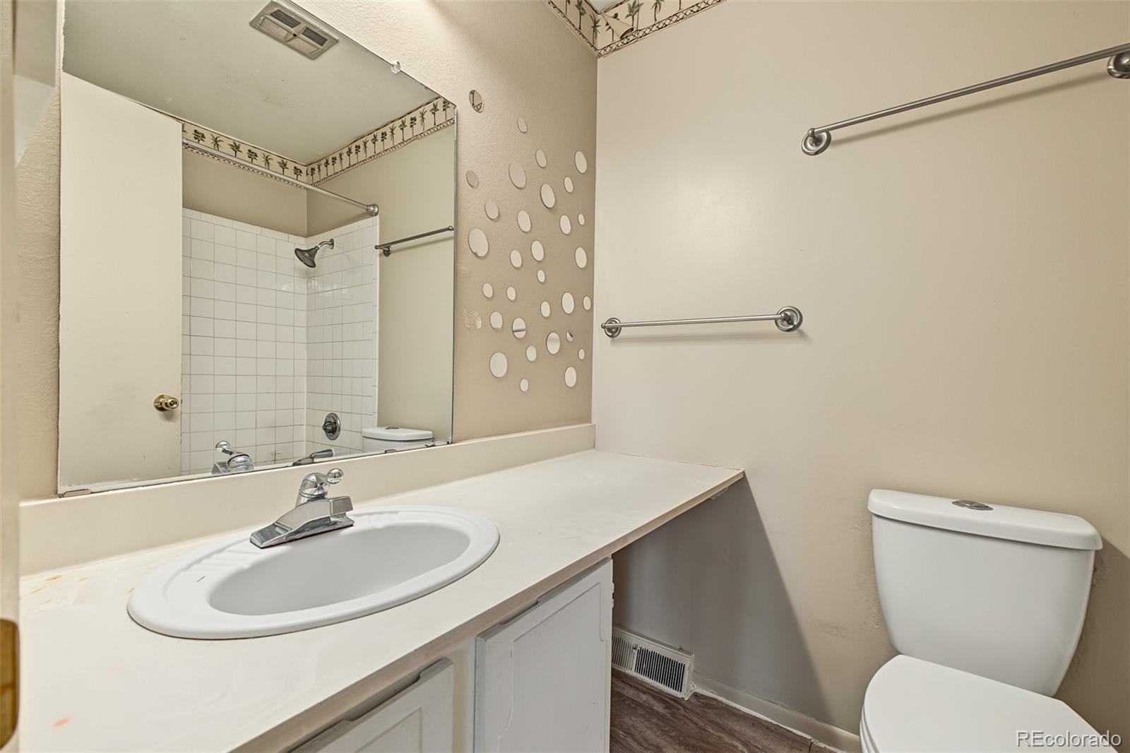 MLS Image #14 for 1145 s oneida street,denver, Colorado