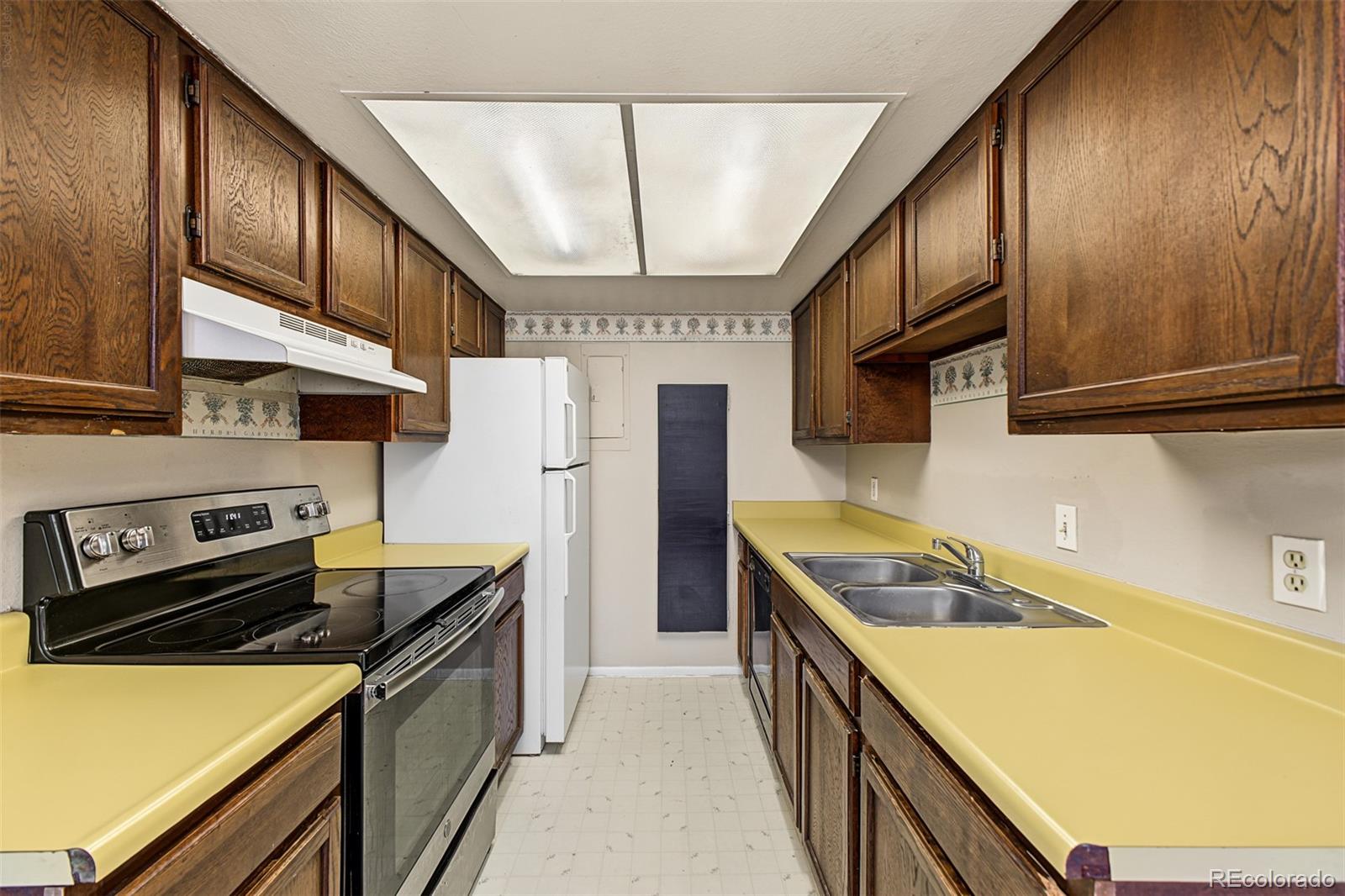 MLS Image #8 for 1145 s oneida street,denver, Colorado