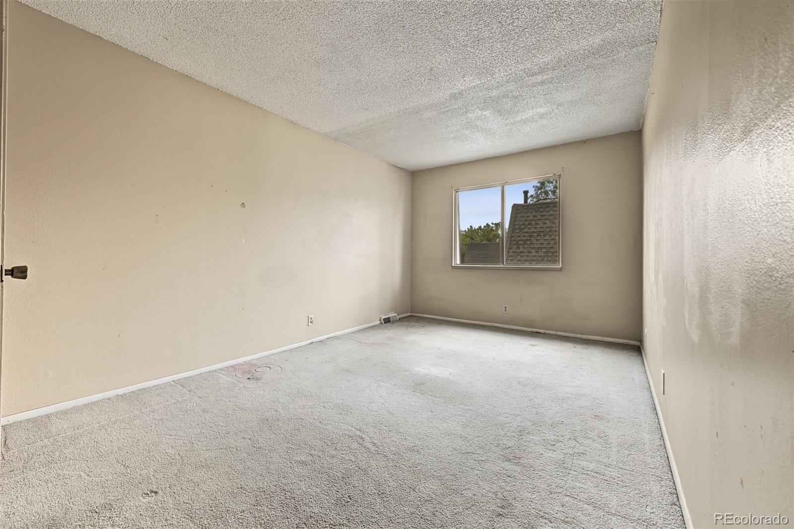 MLS Image #9 for 1145 s oneida street,denver, Colorado