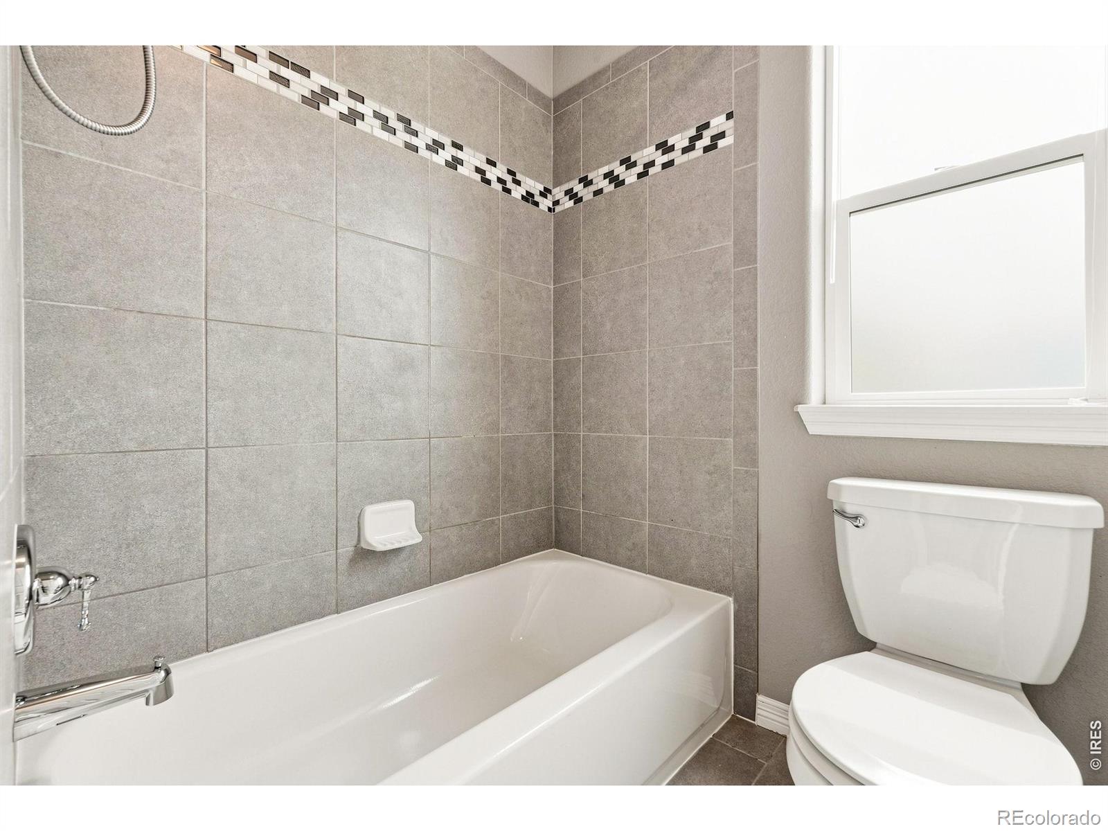 MLS Image #21 for 2063  tabor street,berthoud, Colorado