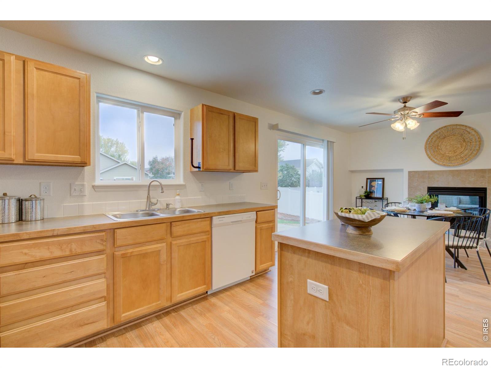 MLS Image #11 for 2513  rosemary lane,mead, Colorado