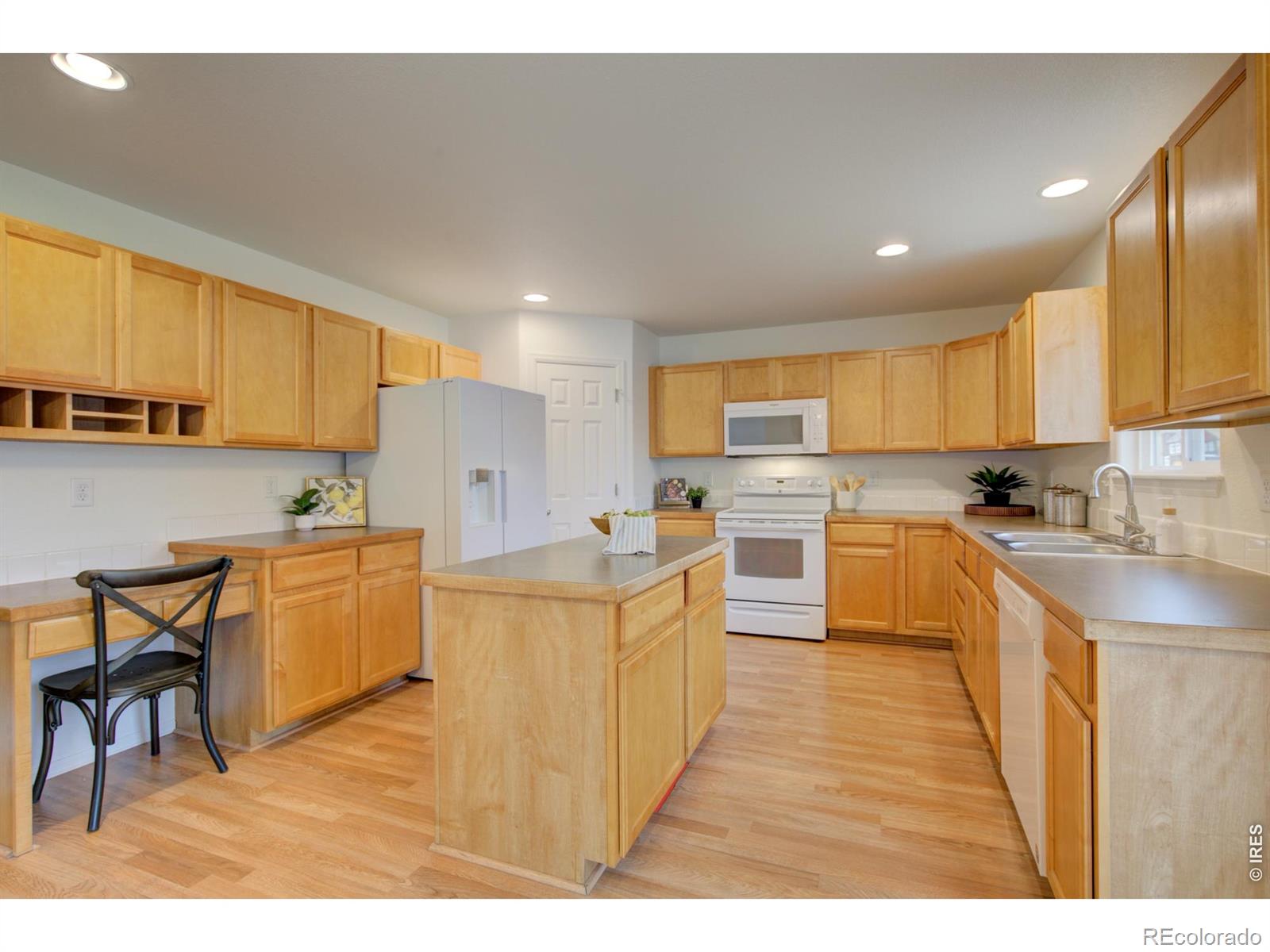 MLS Image #12 for 2513  rosemary lane,mead, Colorado