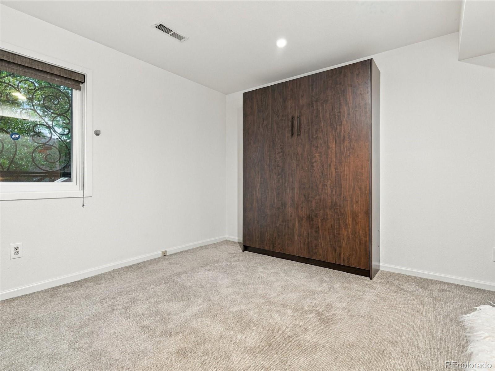 MLS Image #27 for 396 n steele street,denver, Colorado