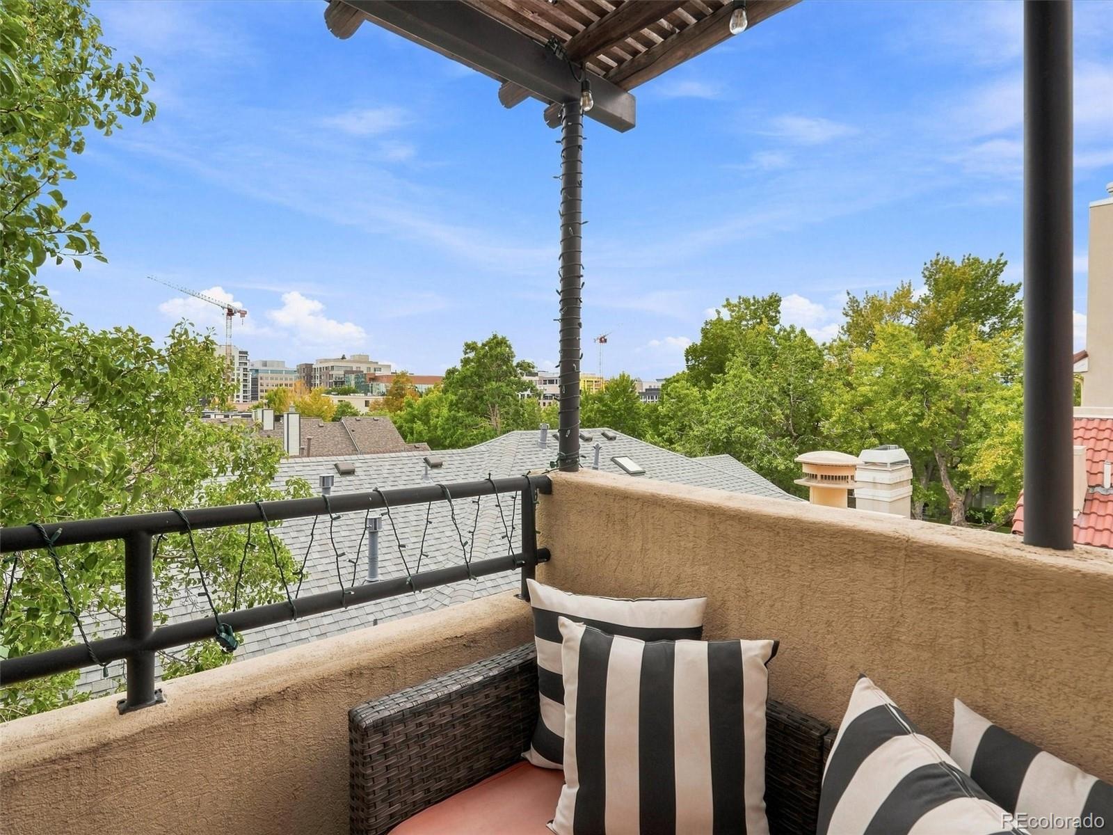 MLS Image #48 for 396 n steele street,denver, Colorado