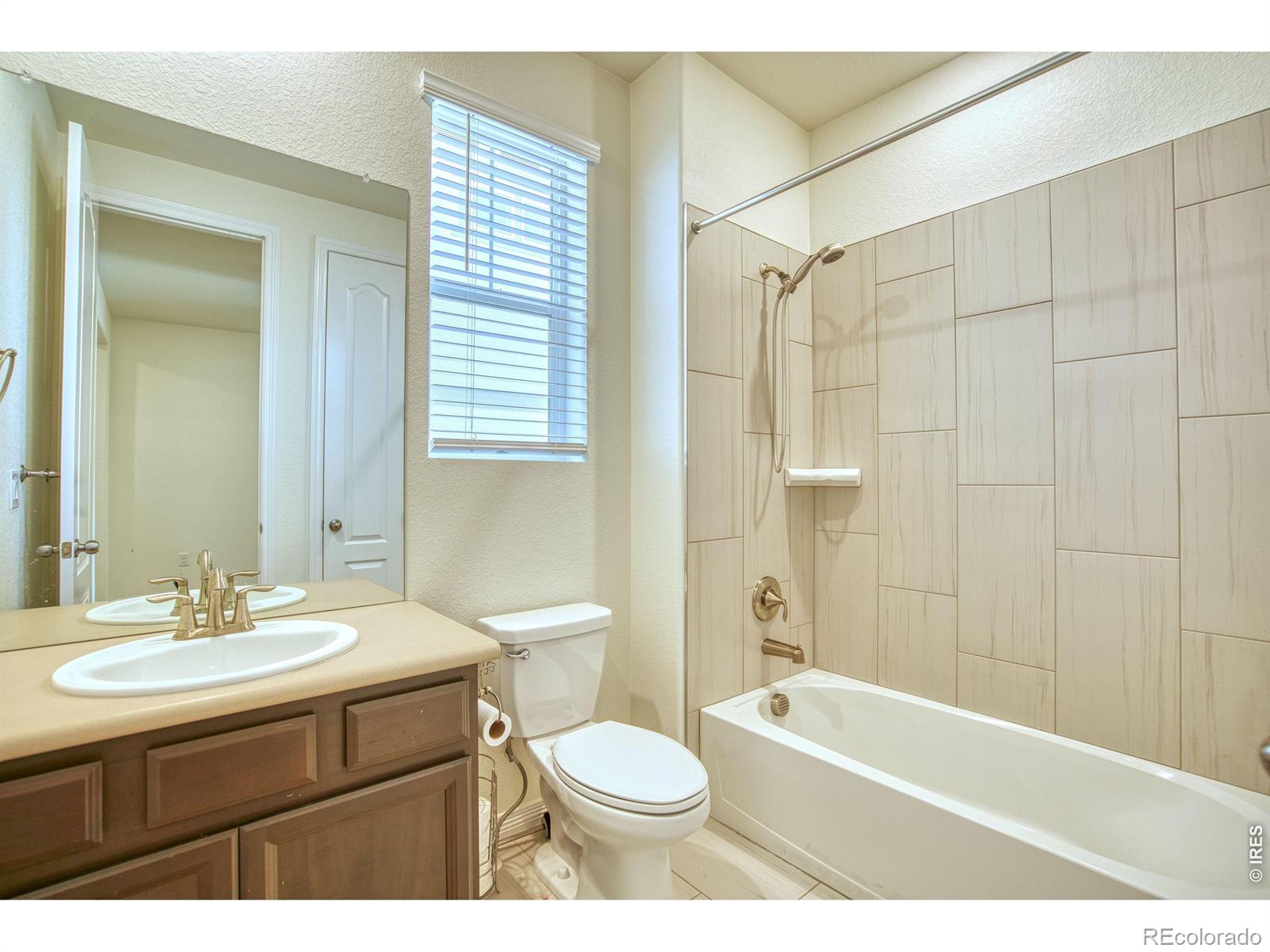 MLS Image #15 for 753  drake avenue,erie, Colorado