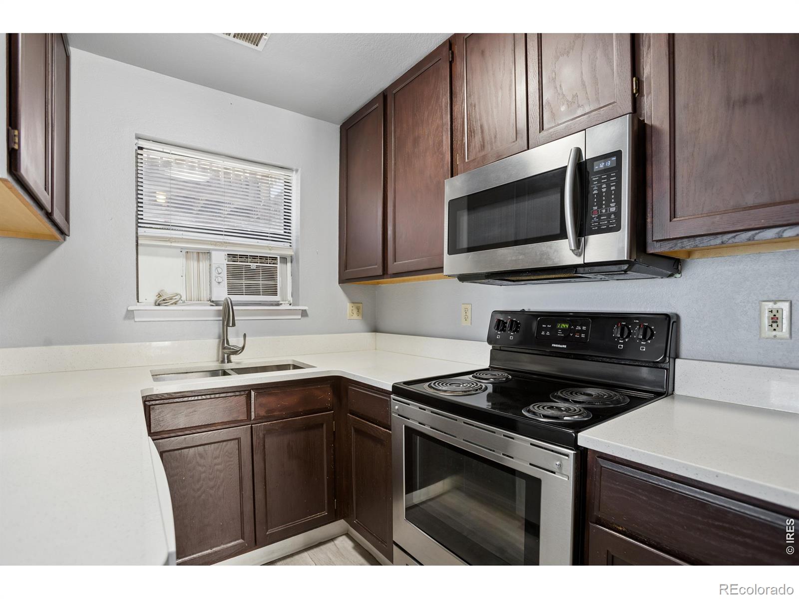 MLS Image #7 for 225 e 8th avenue,longmont, Colorado