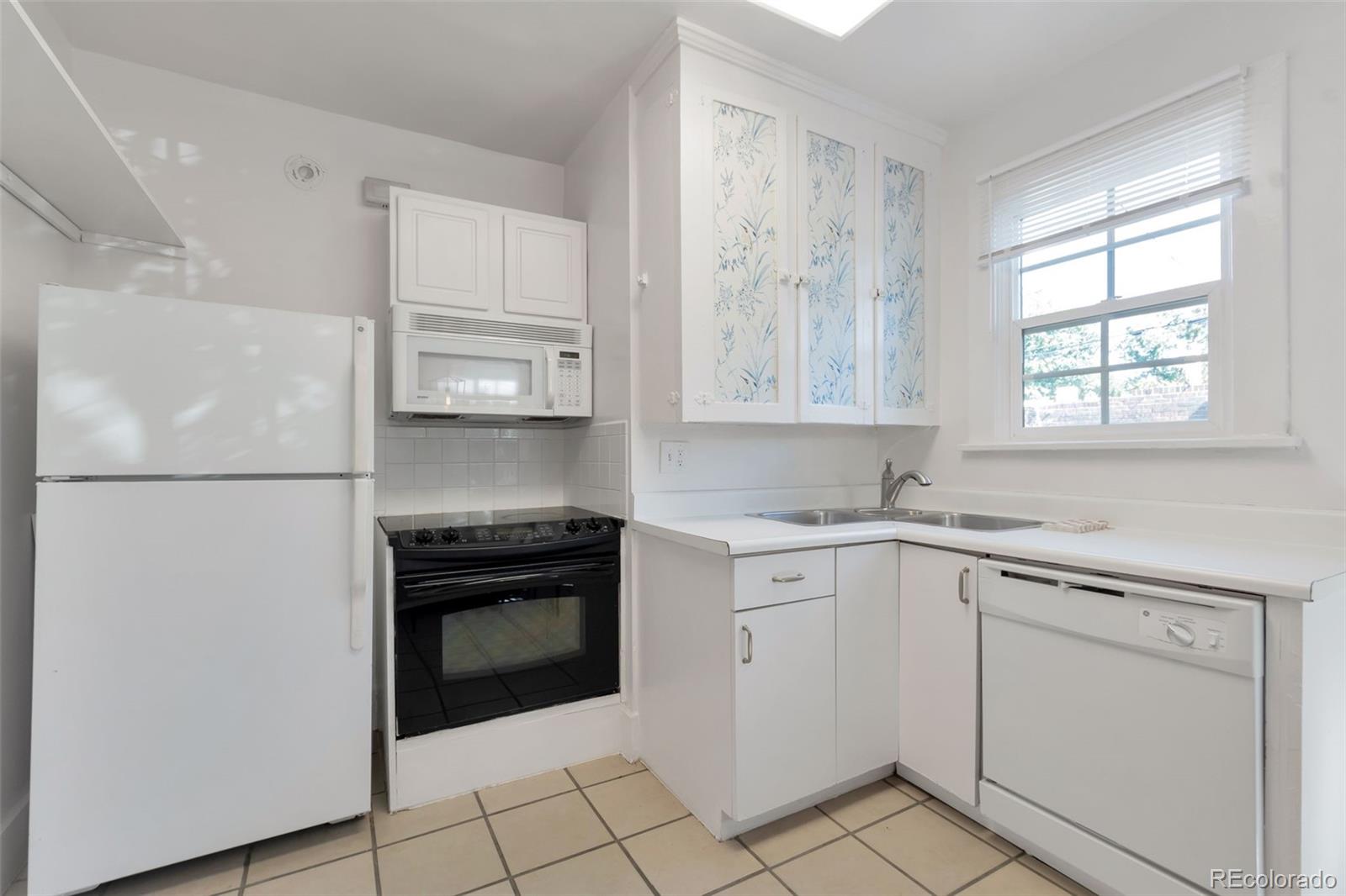 MLS Image #36 for 290 s marion parkway,denver, Colorado