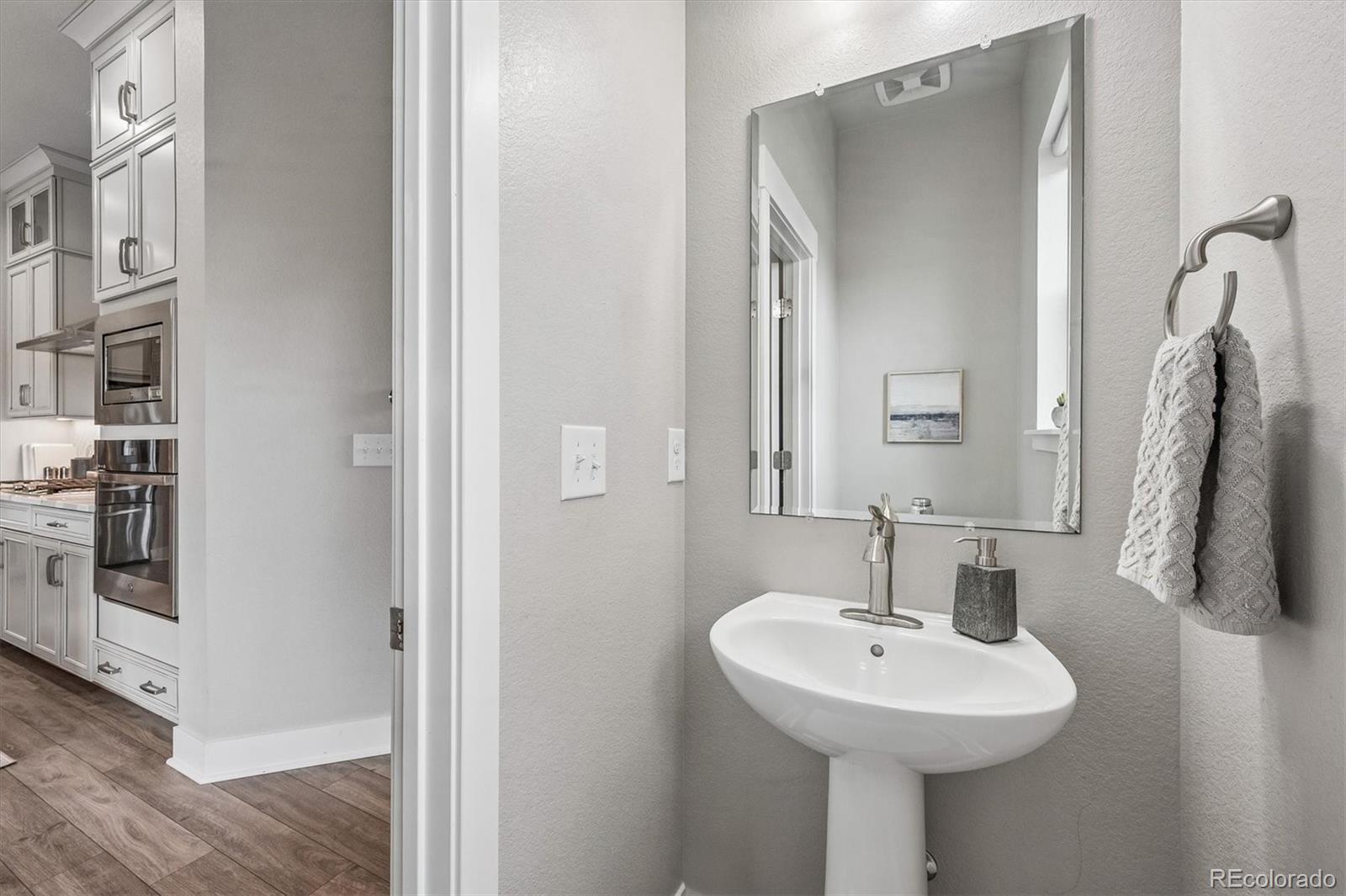 MLS Image #17 for 21492 e 60th avenue,aurora, Colorado
