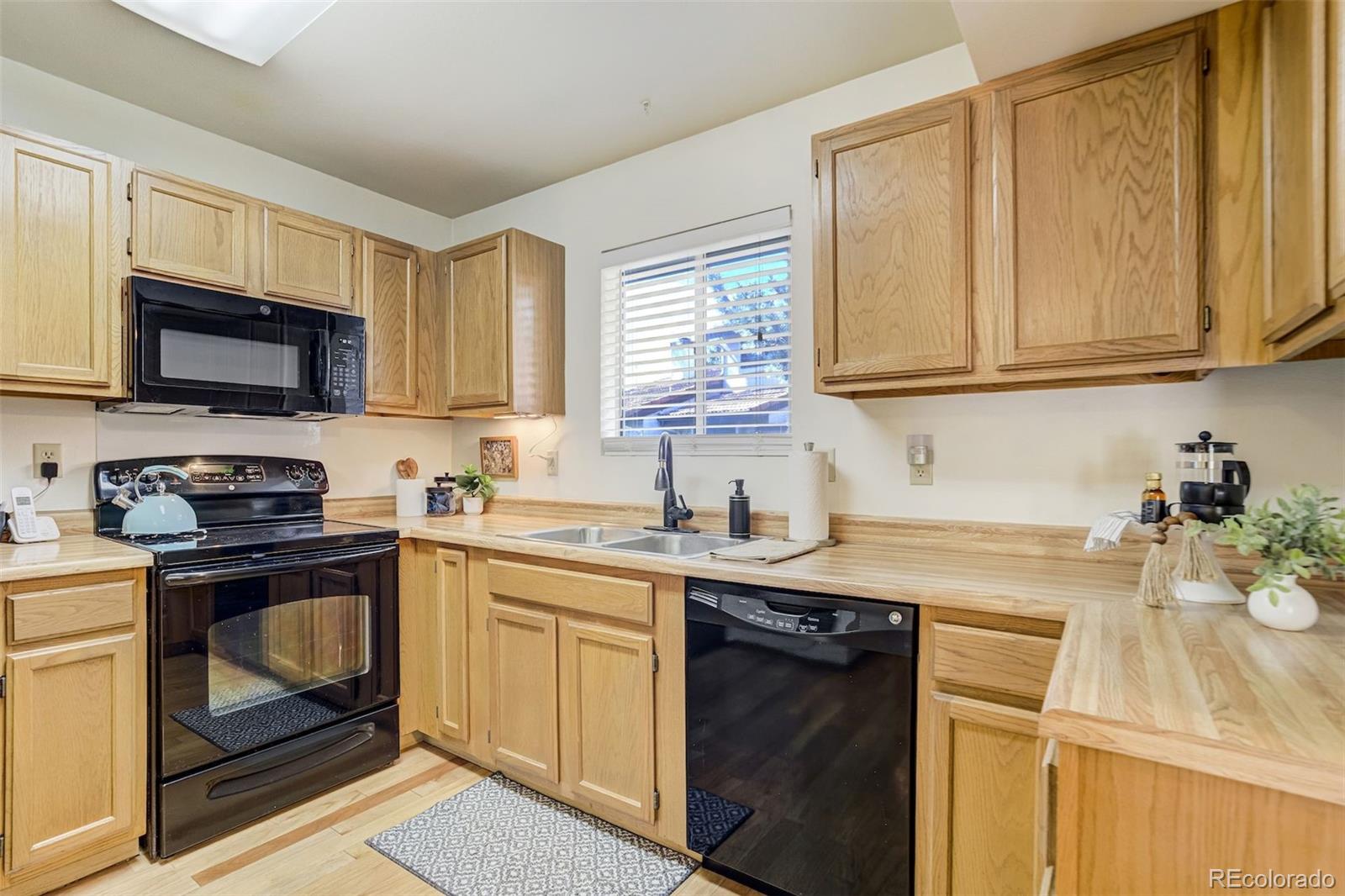 MLS Image #4 for 7412  casa grande court,colorado springs, Colorado