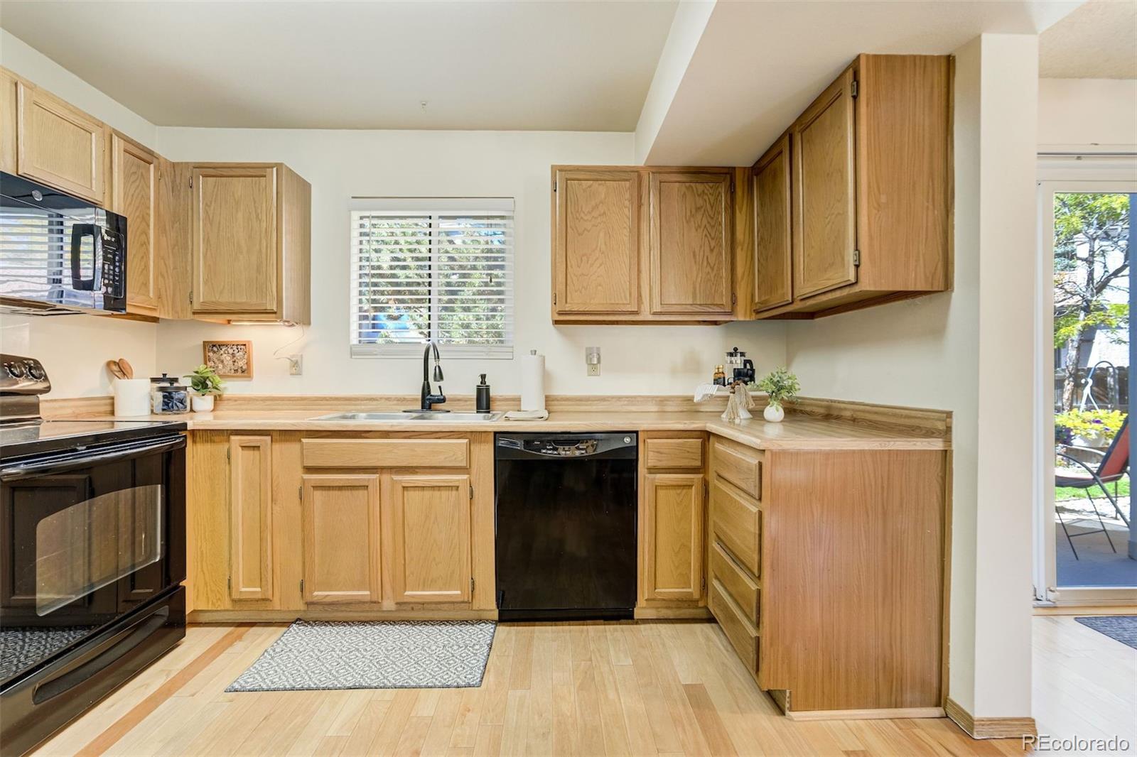 MLS Image #5 for 7412  casa grande court,colorado springs, Colorado